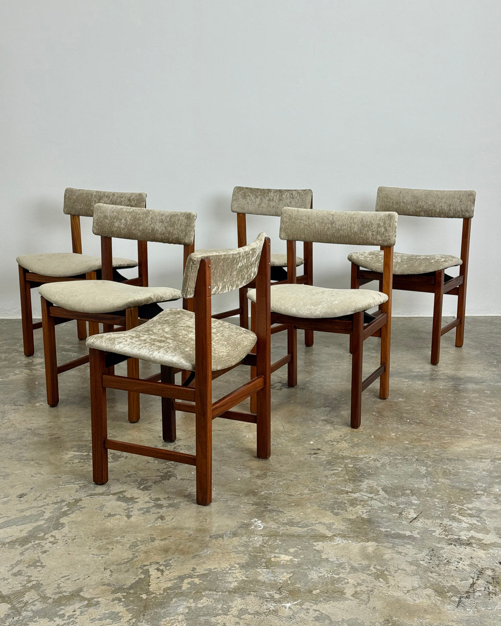 SET OF 6 X MID-CENTURY DINING CHAIRS