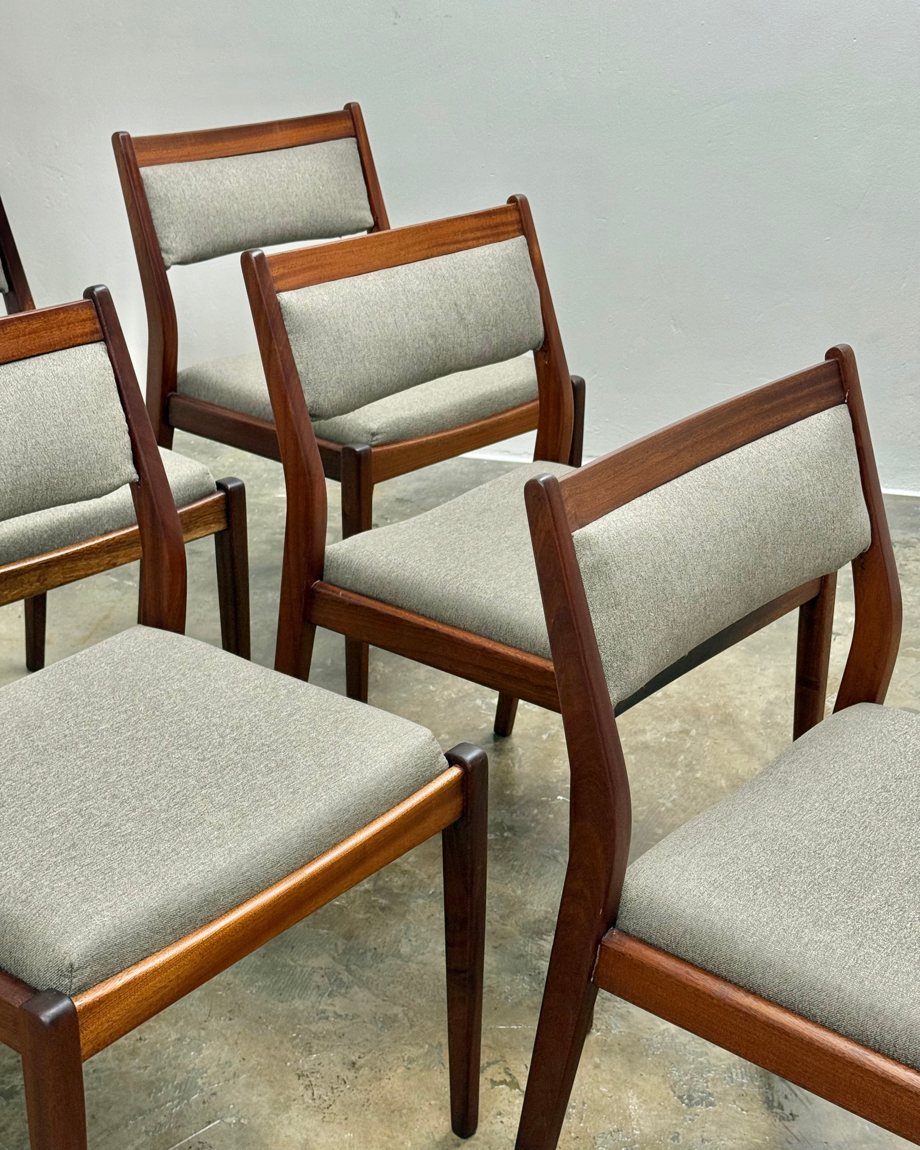 6 X MID-CENTURY DINING CHAIRS BY DS VORSTER