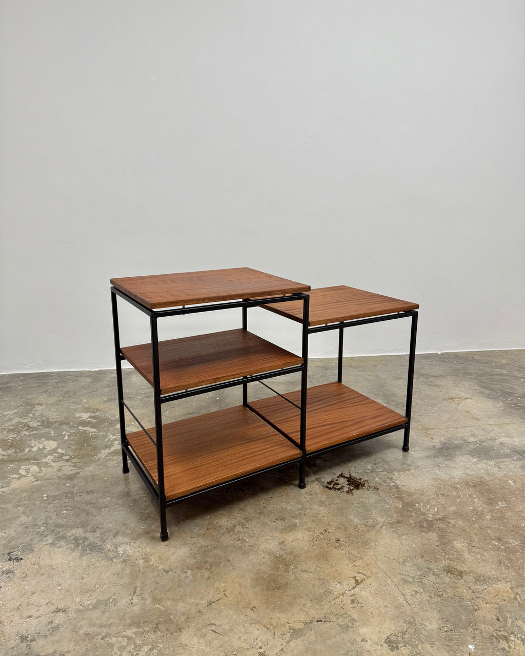 RETRO MULTI-TIERED DISPLAY STAND