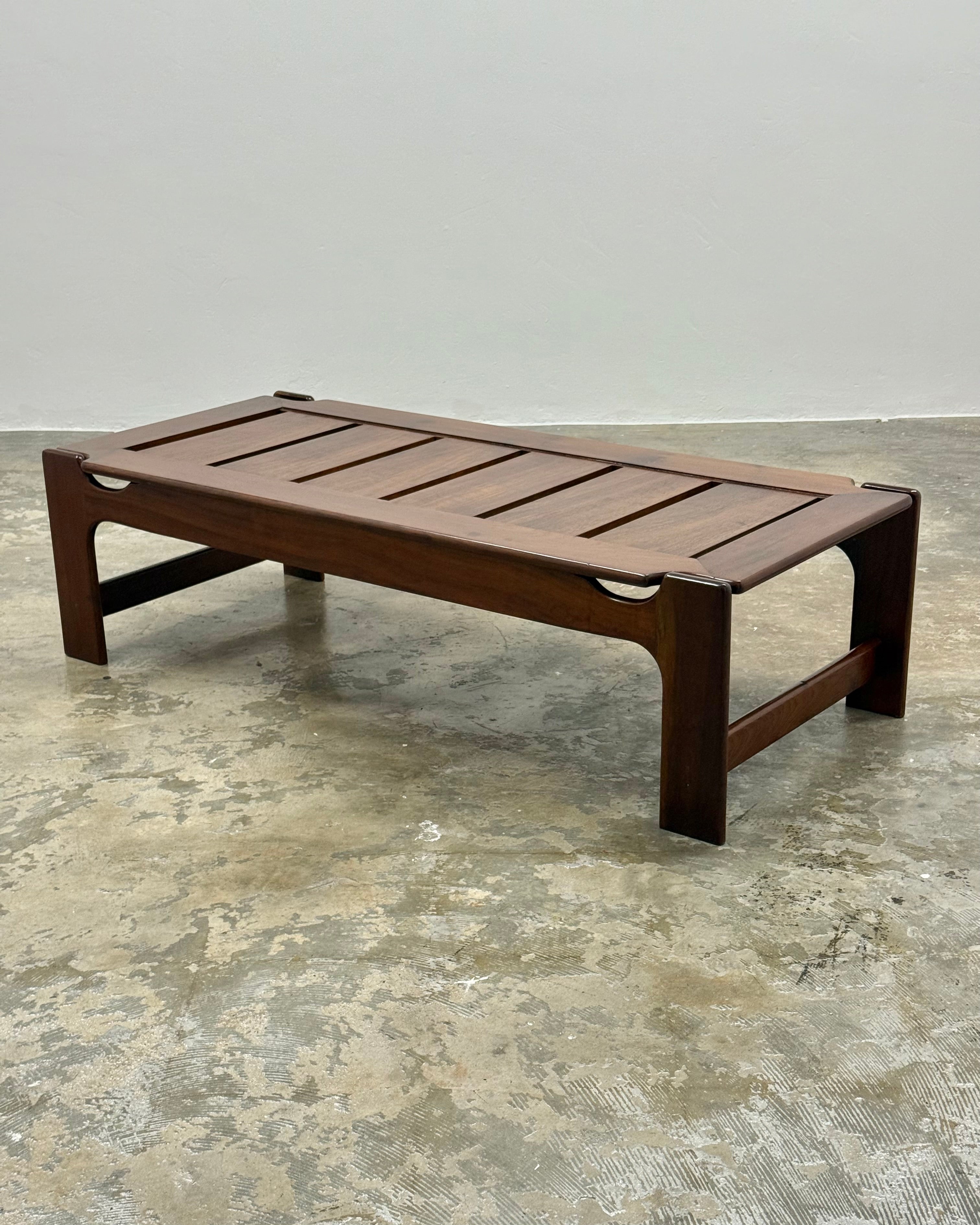SOLID IMBUIA COFFEE TABLE