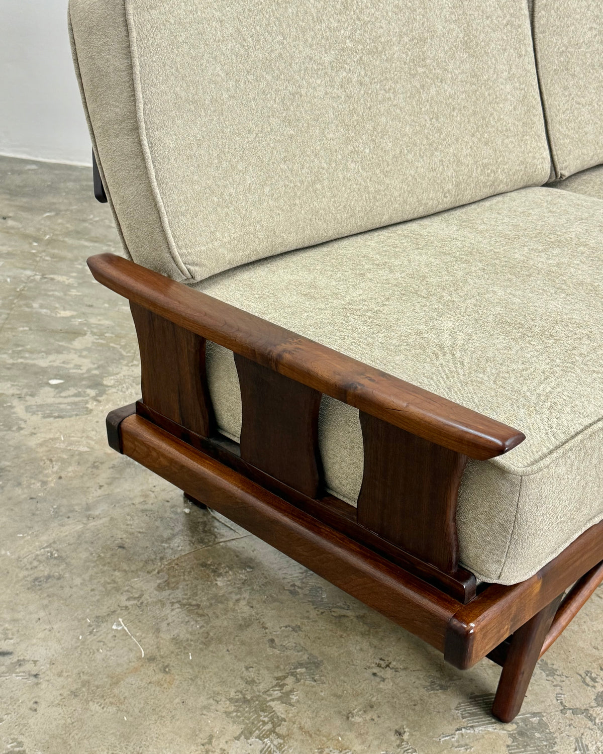 MID-CENTURY 3 SEATER COUCH BY AIRFLEX