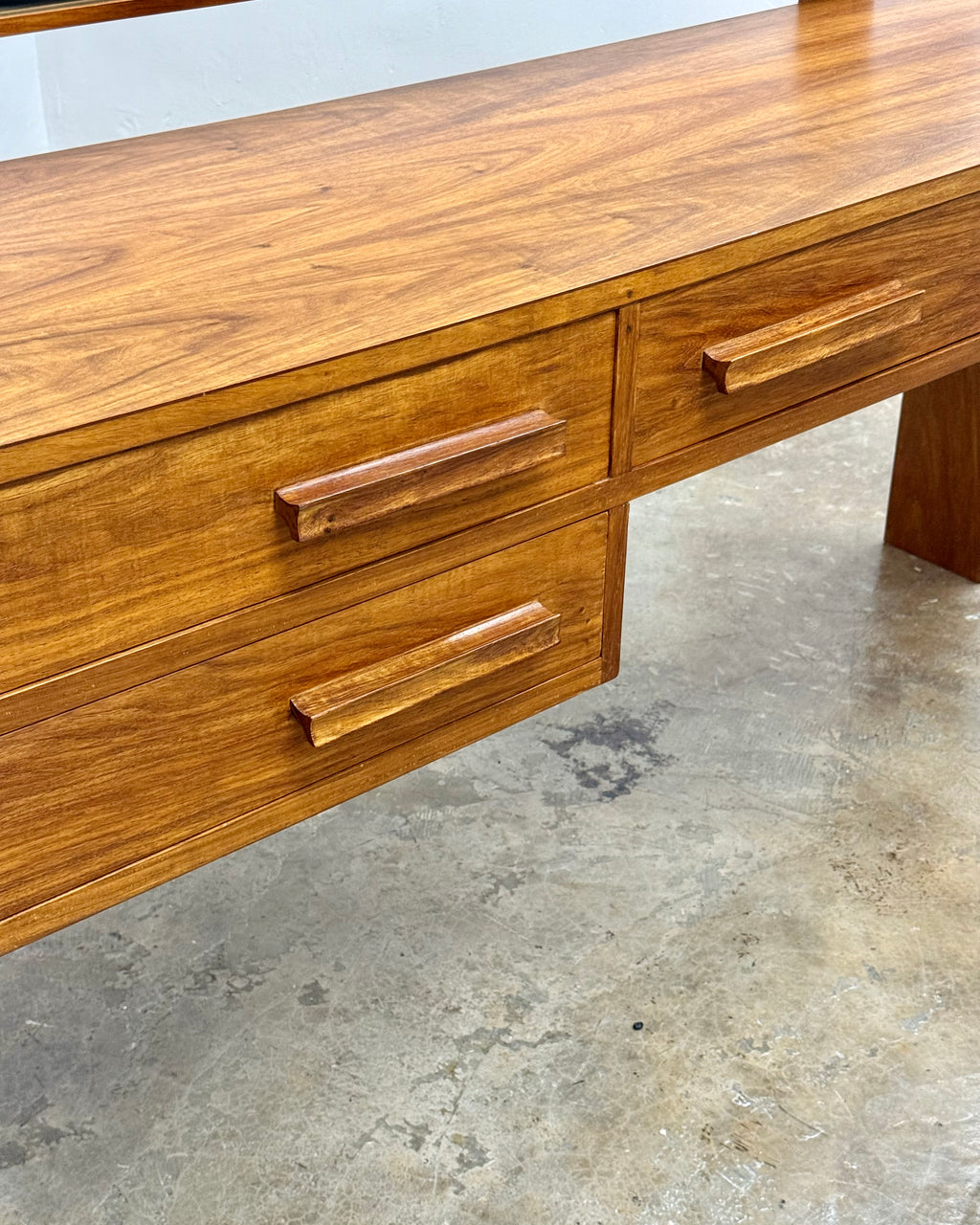 MID-CENTURY DRESSING TABLE & STOOL IN KIAAT