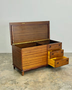 LARGE MID-CENTURY KIST