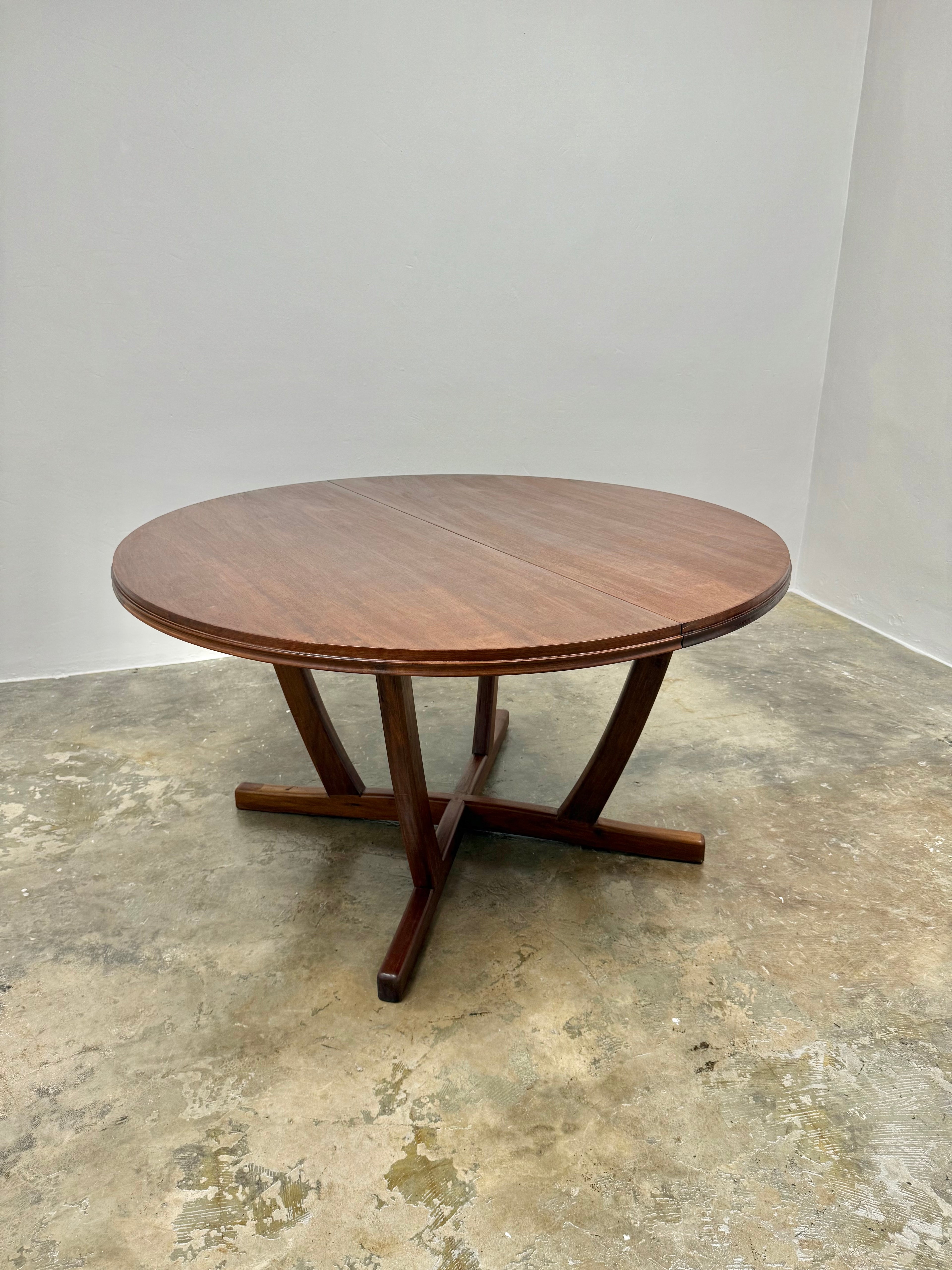DS VORSTER MID-CENTURY MODERN EXTENDABLE DINING TABLE