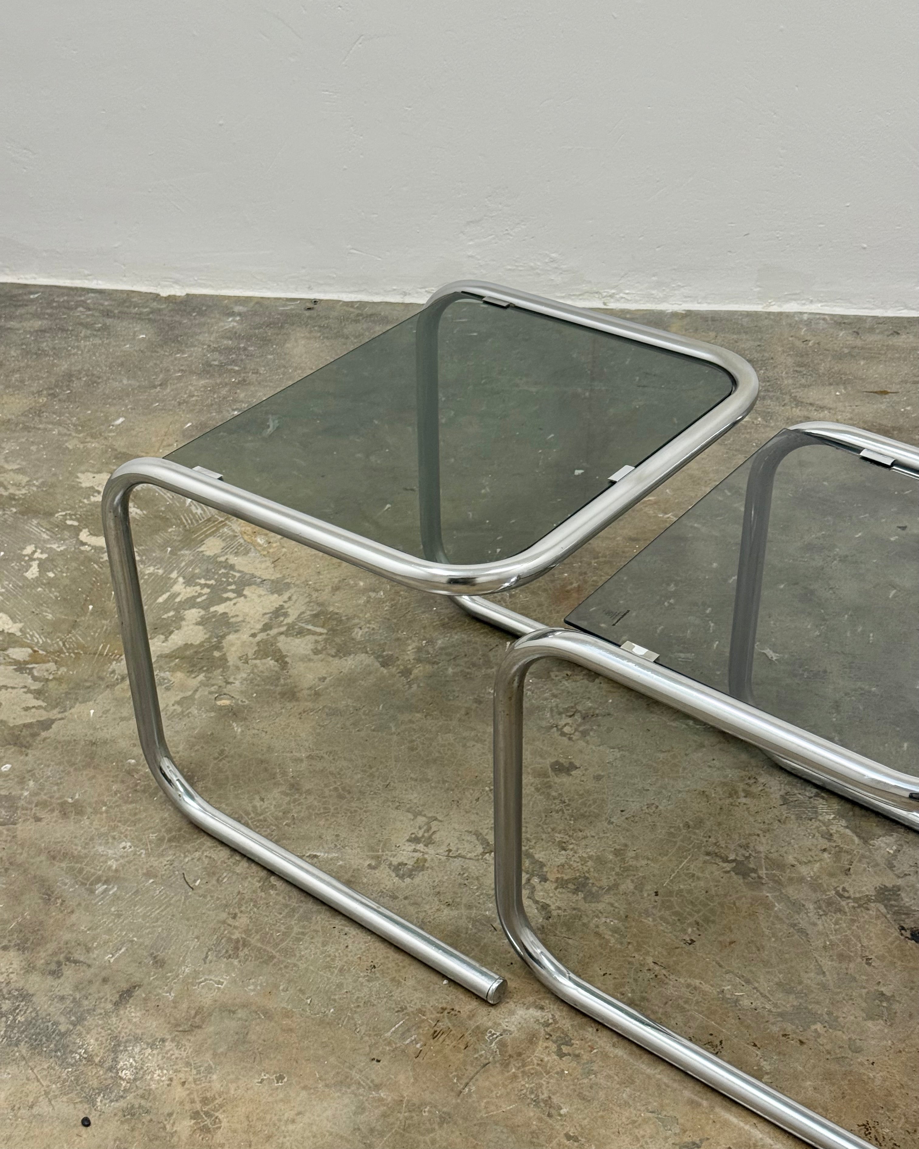 RETRO SET OF 3 CHROME NESTING TABLES