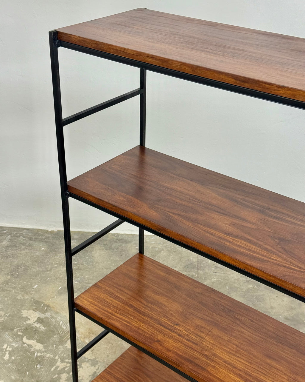 RETRO DISPLAY STAND / ROOM DIVIDER