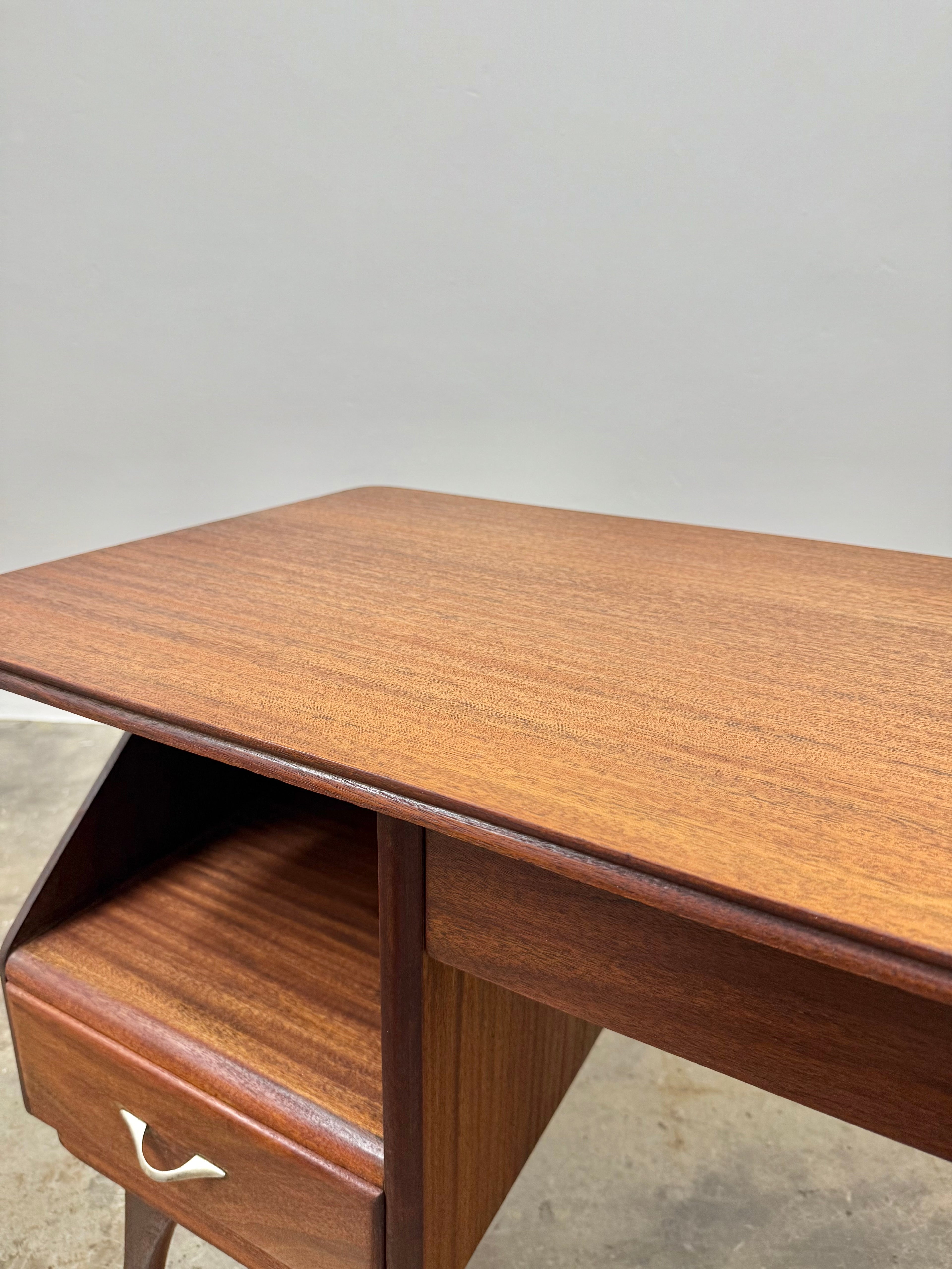 DS VORSTER DESK / DRESSER