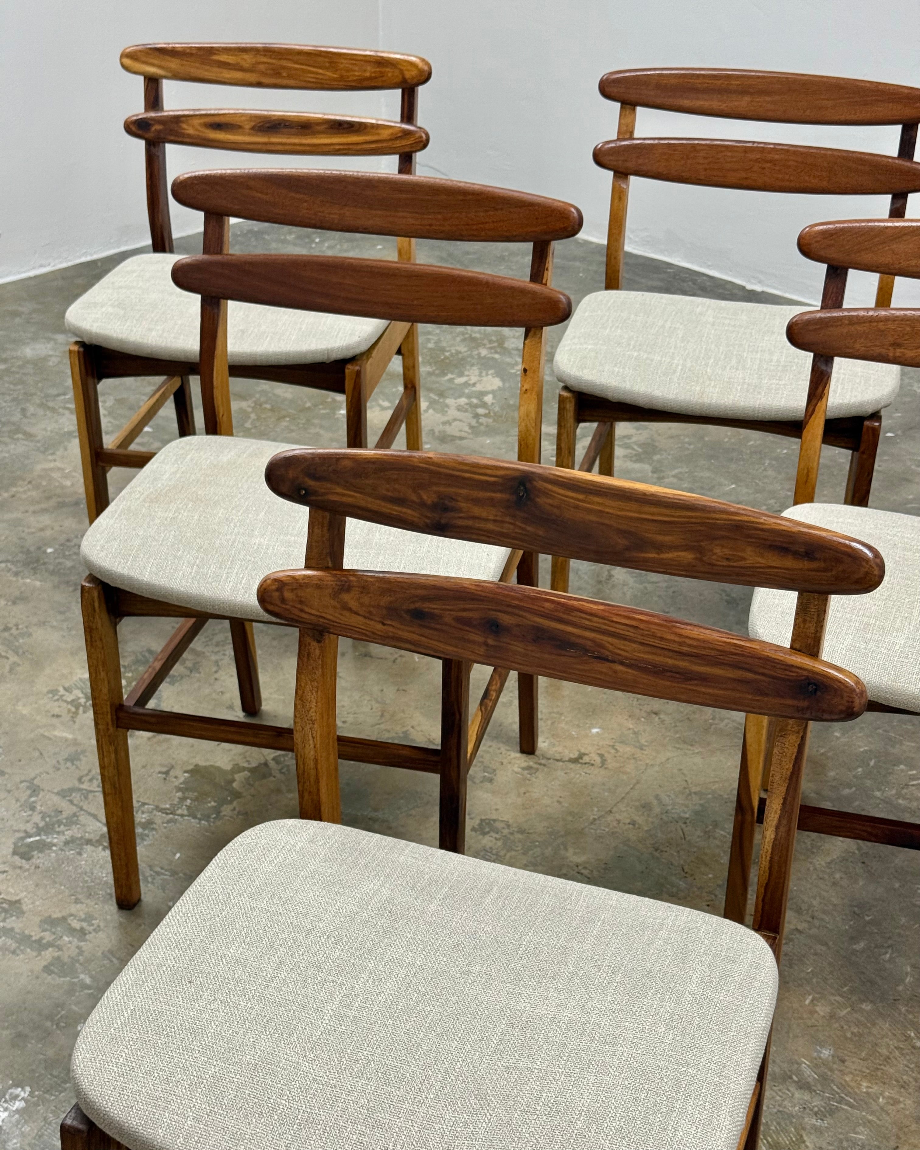 6 X MID CENTURY DINING CHAIRS IN KIAAT