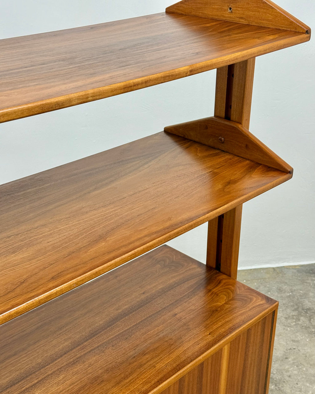 MID-CENTURY WALL UNIT