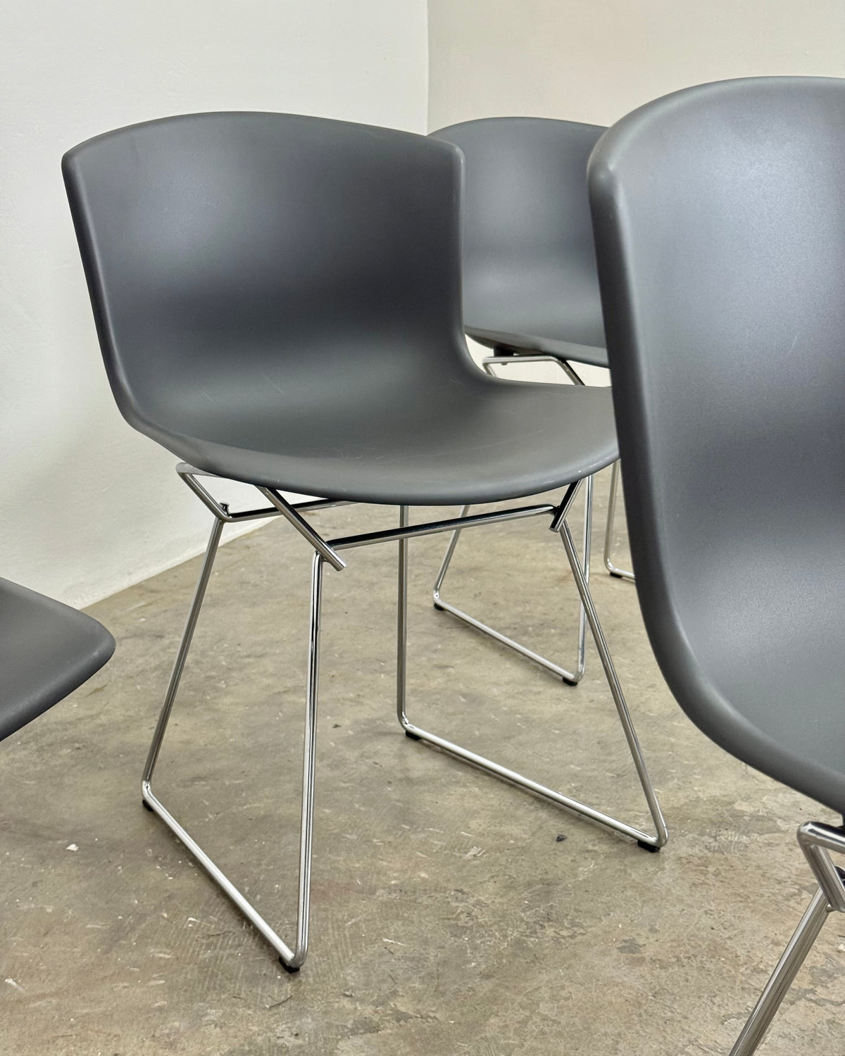 6 x ORIGINAL BERTOIA PLASTIC SIDE CHAIRS - KNOLL