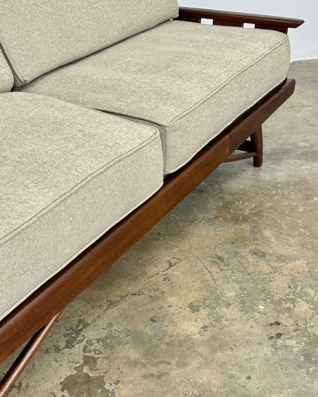 MID-CENTURY 3 SEATER COUCH BY AIRFLEX
