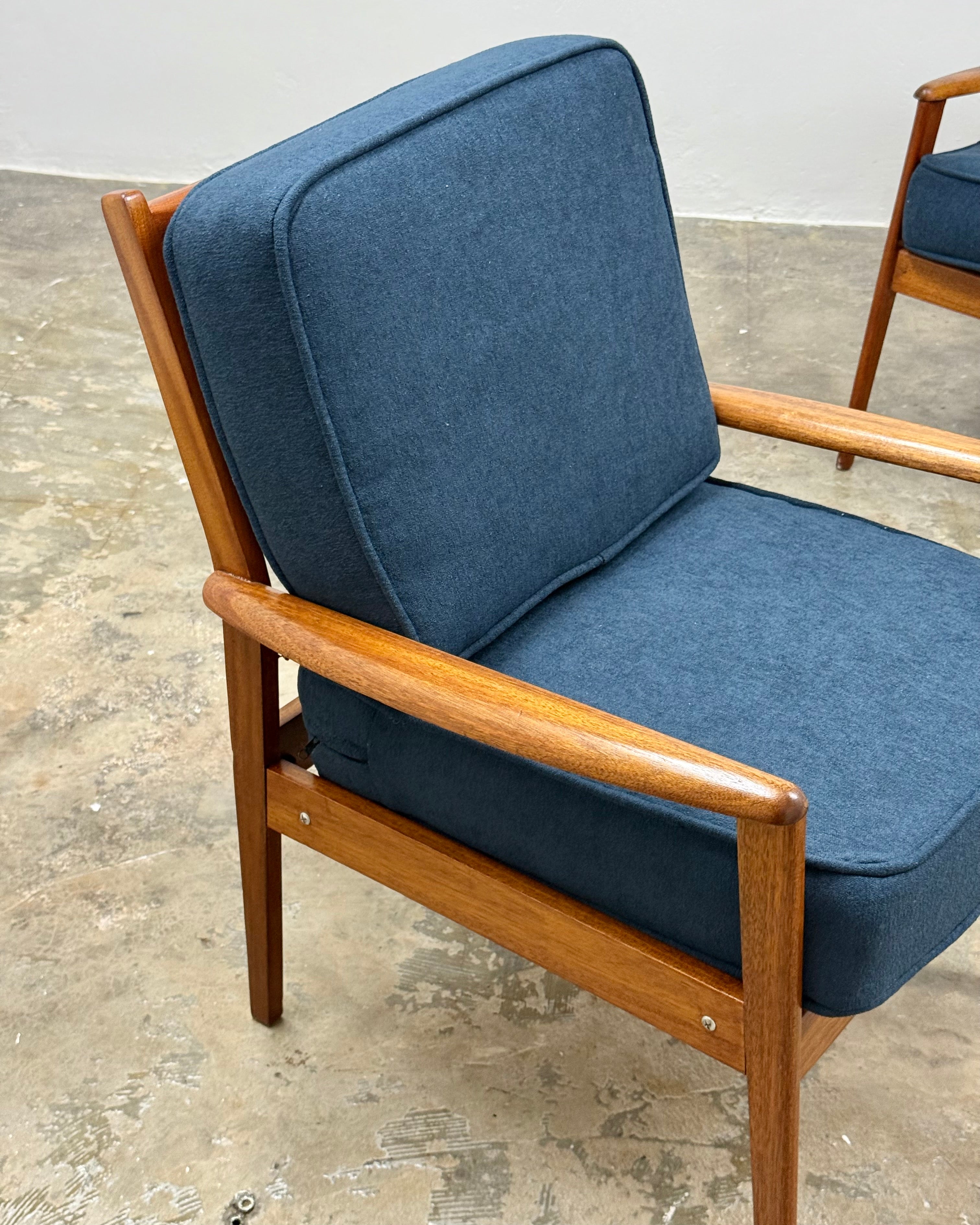 MID-CENTURY ARMCHAIR PAIR BY PARKER-KNOLL 2
