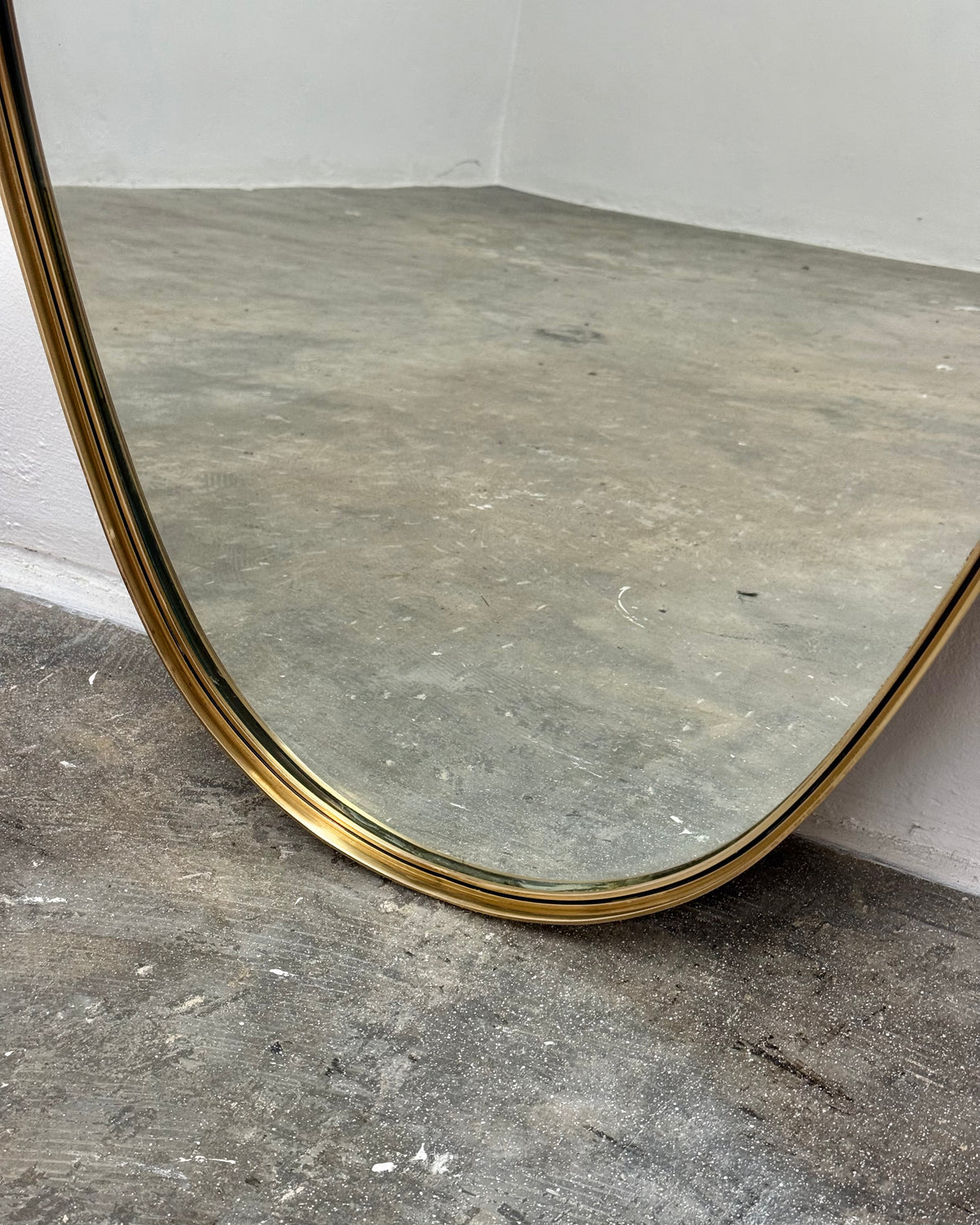 RETRO BRASS FRAMED MIRROR