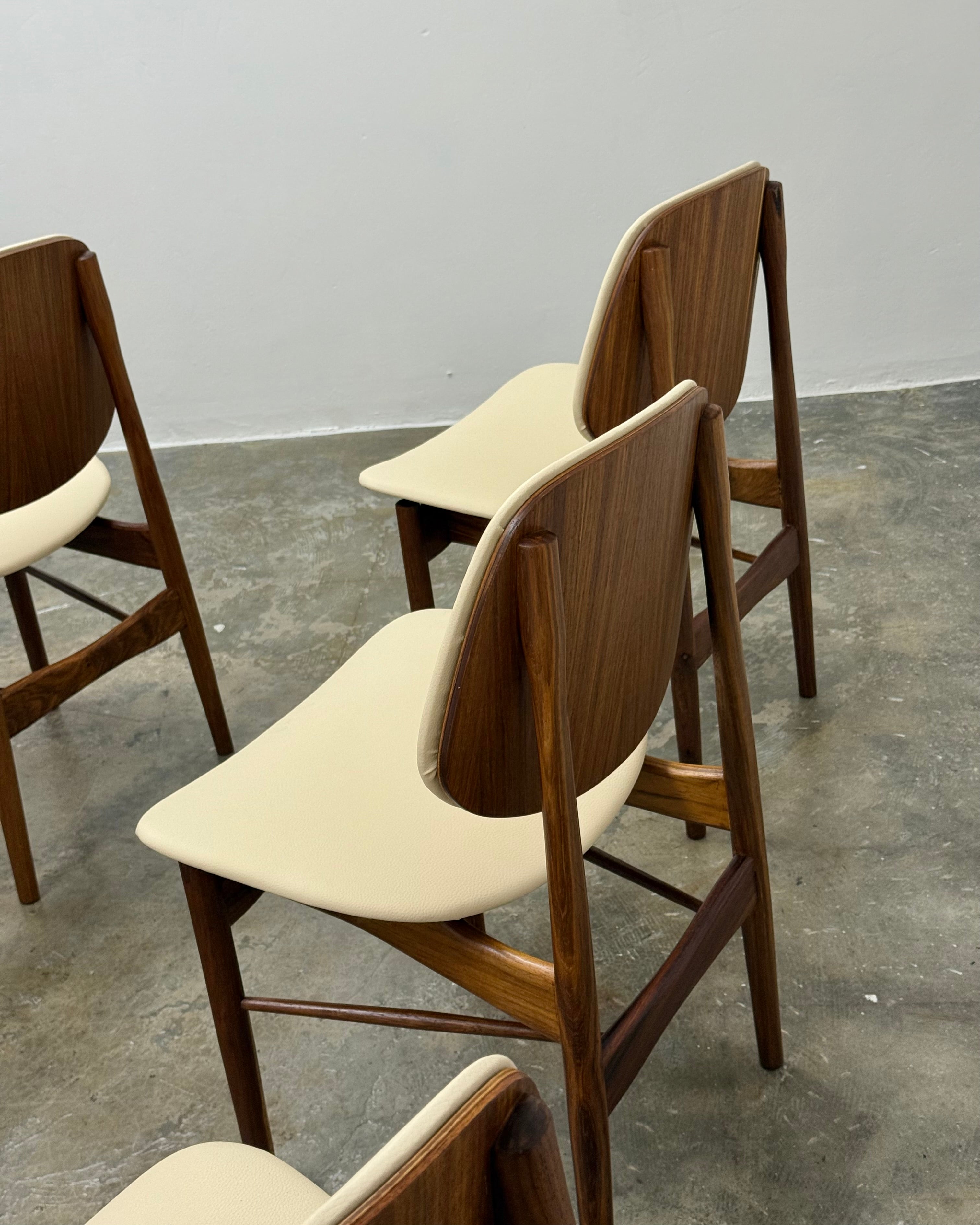 MID-CENTURY DINING SET - DUROS