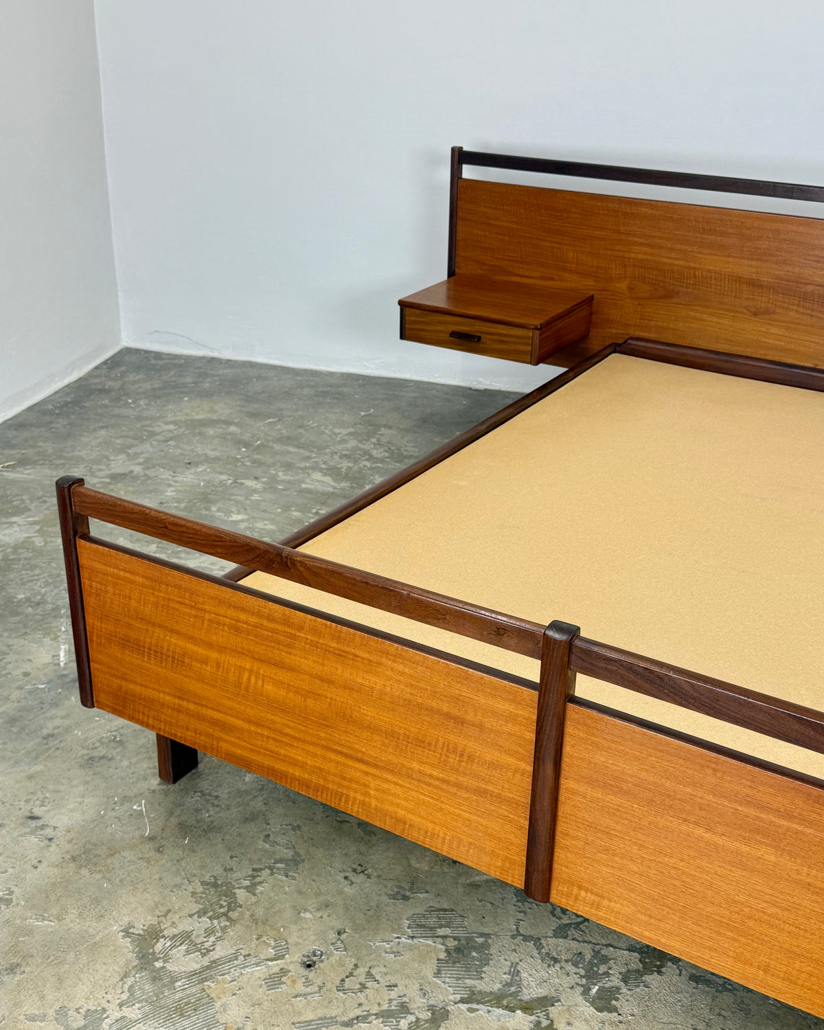MID-CENTURY DOUBLE HEADBAORD WITH ATTACHED PEDESTALS & BASE