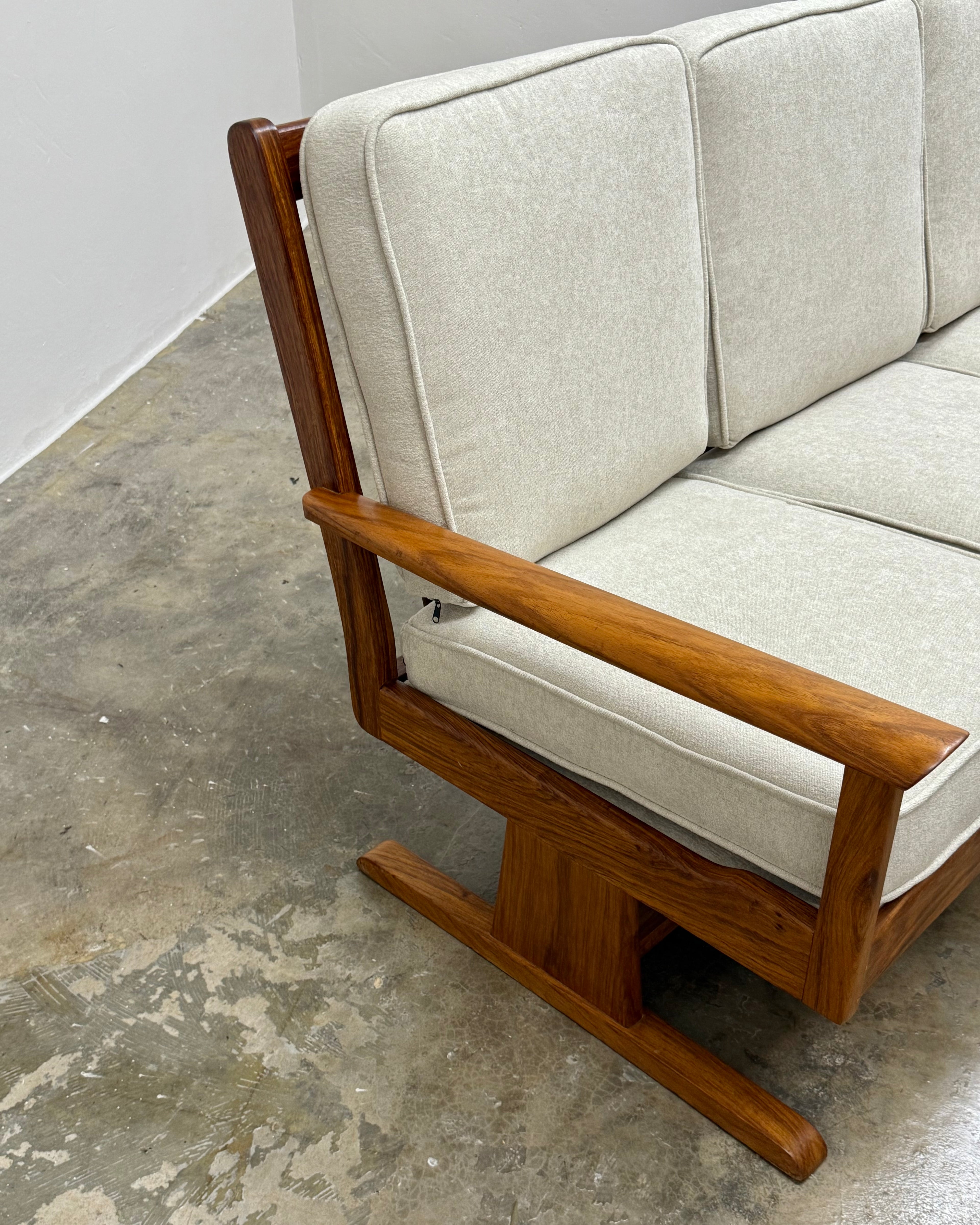 3 SEATER MID-CENTURY SOFA IN KIAAT