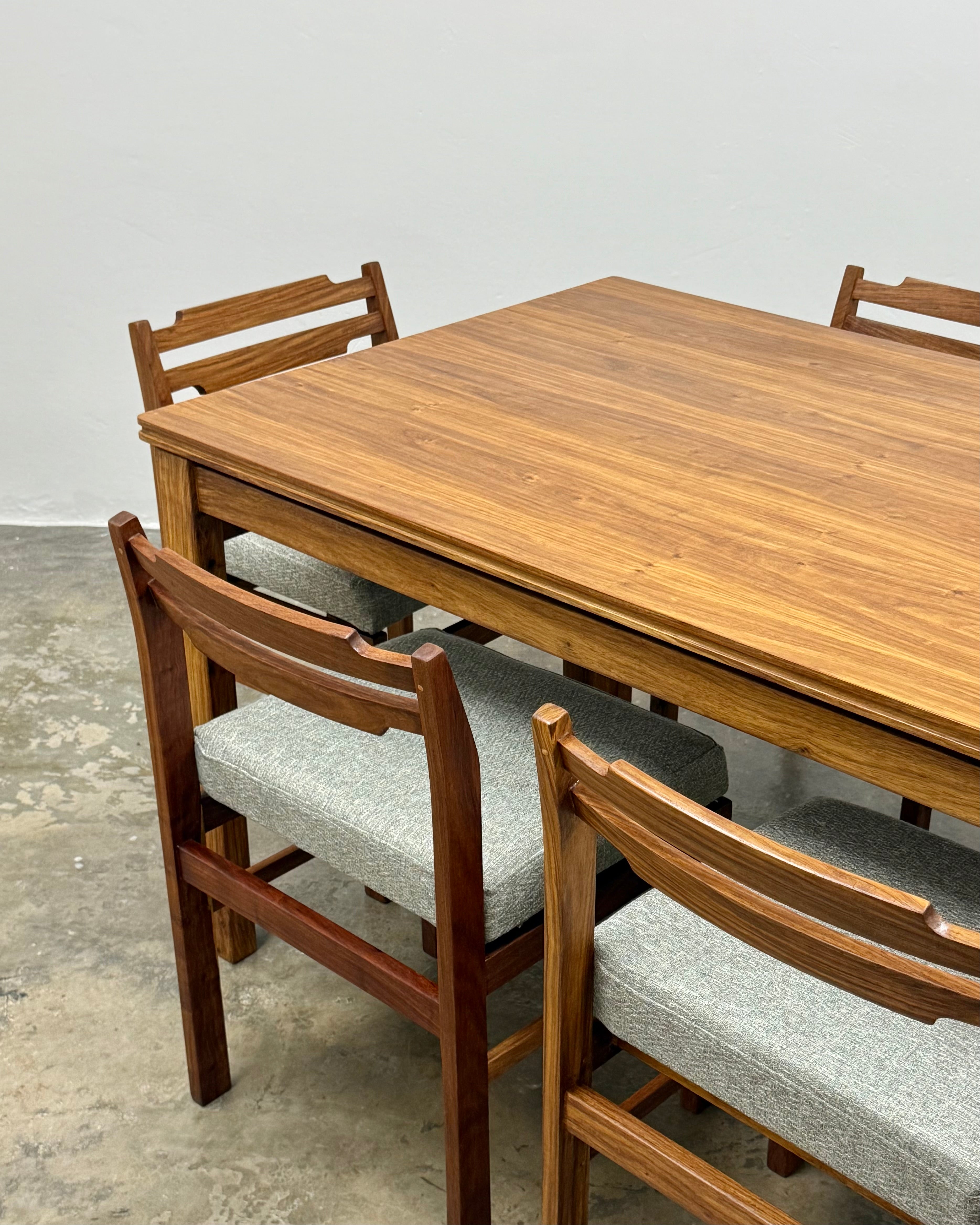 MID-CENTURY 6 SEATER DINING SET BY NOVOCRAFT