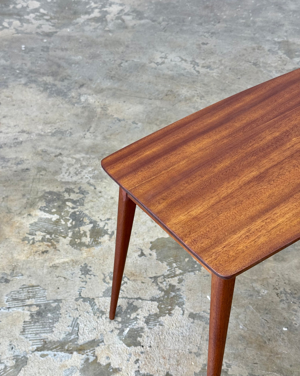 SAPELE MAHOGANY PLANT STAND / SIDE TABLE