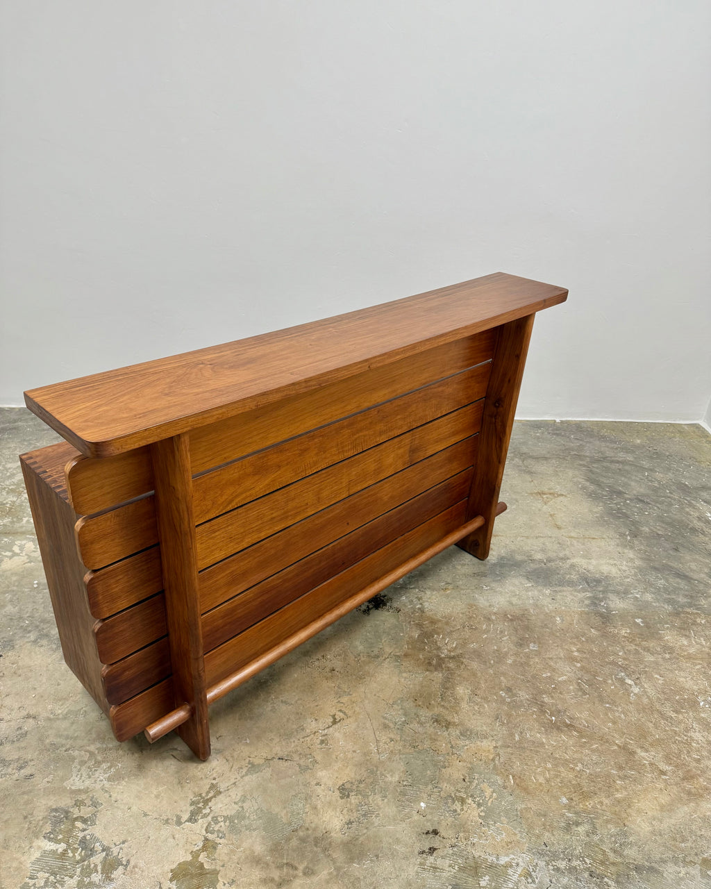 KIAAT BAR BY JOHN TABRAHAM