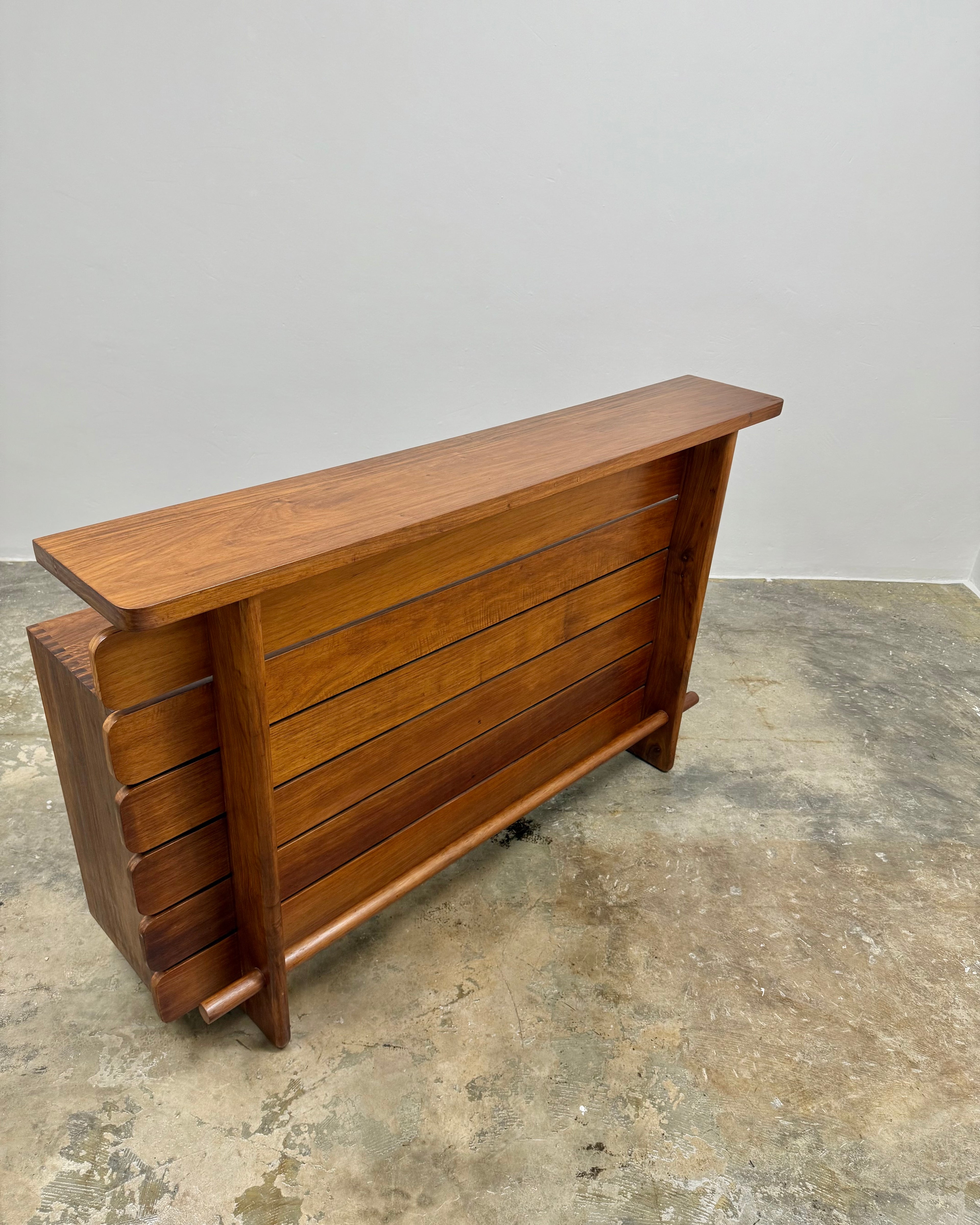 KIAAT BAR BY JOHN TABRAHAM