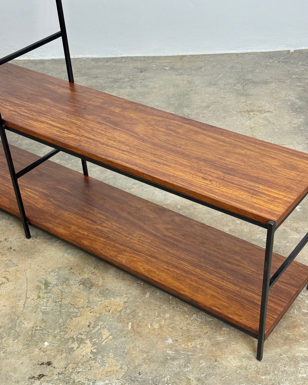 RETRO DISPLAY STAND / ROOM DIVIDER