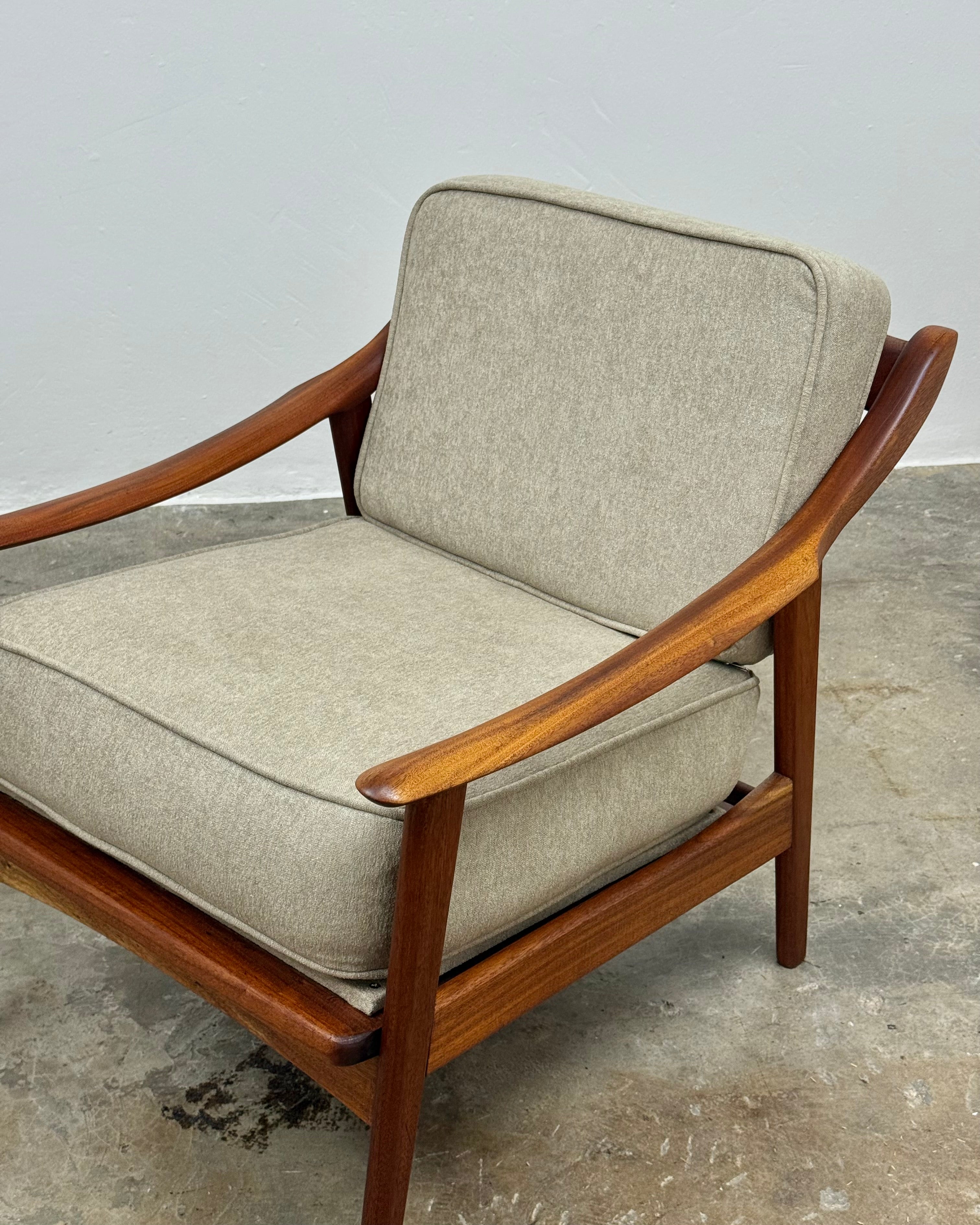 MID-CENTURY ARMCHAIR PAIR