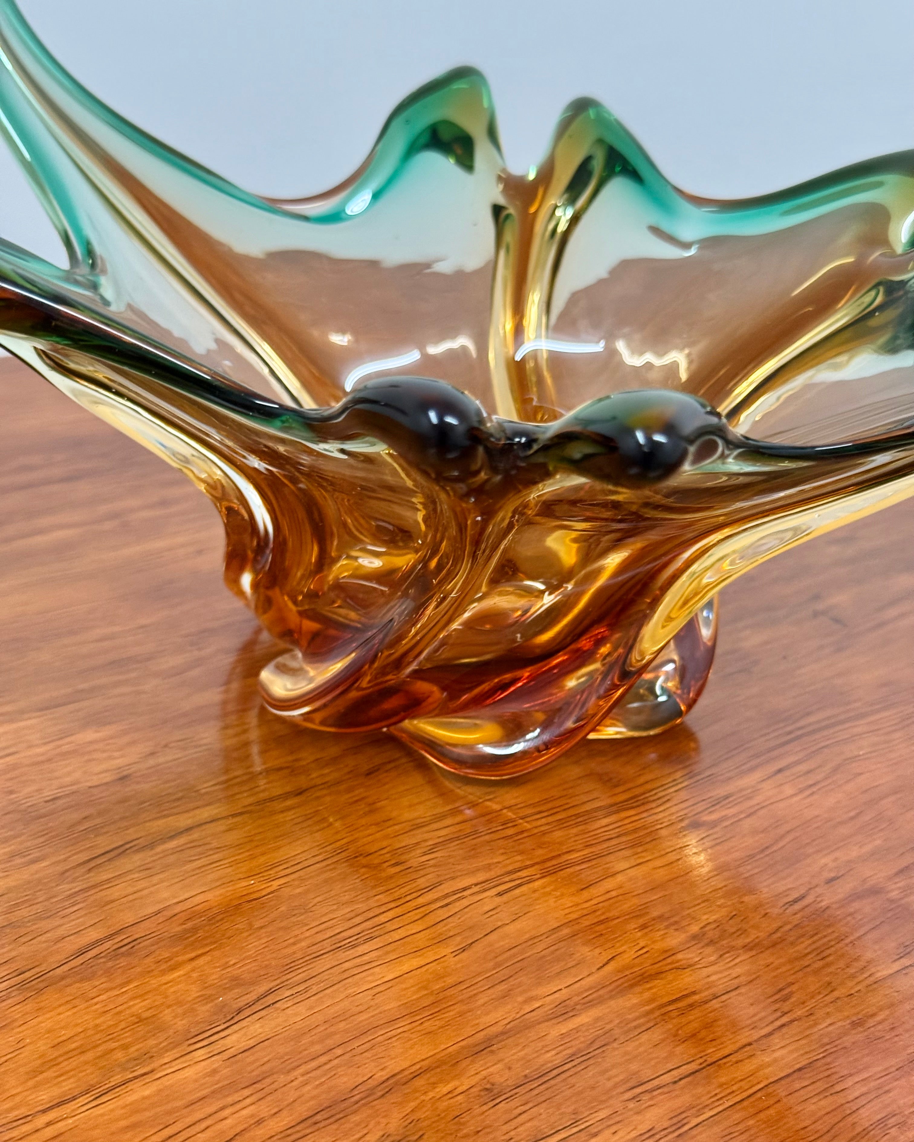 VINTAGE MURANO ART GLASS BOWL