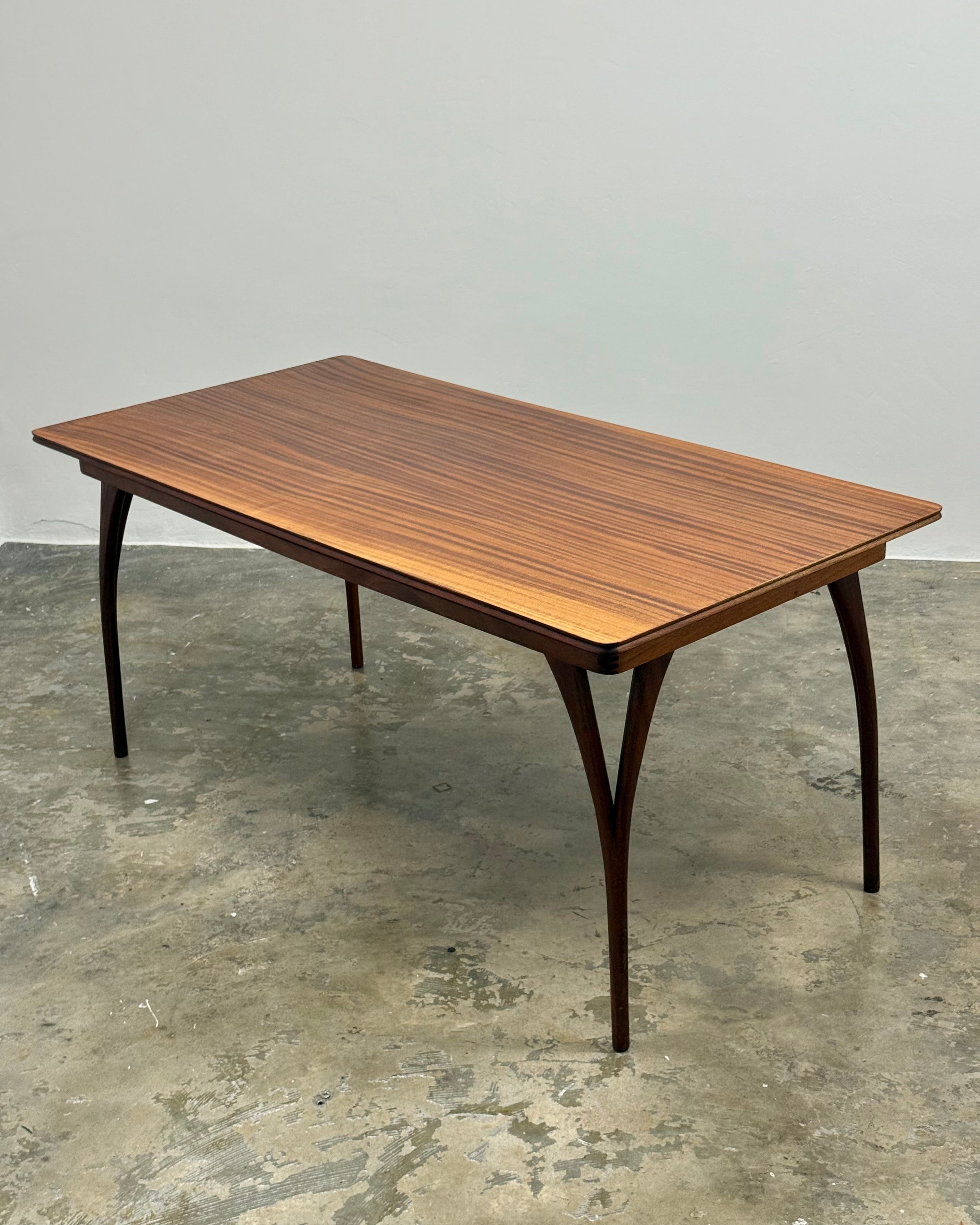 MID-CENTURY DINING TABLE BY DS VORSTER