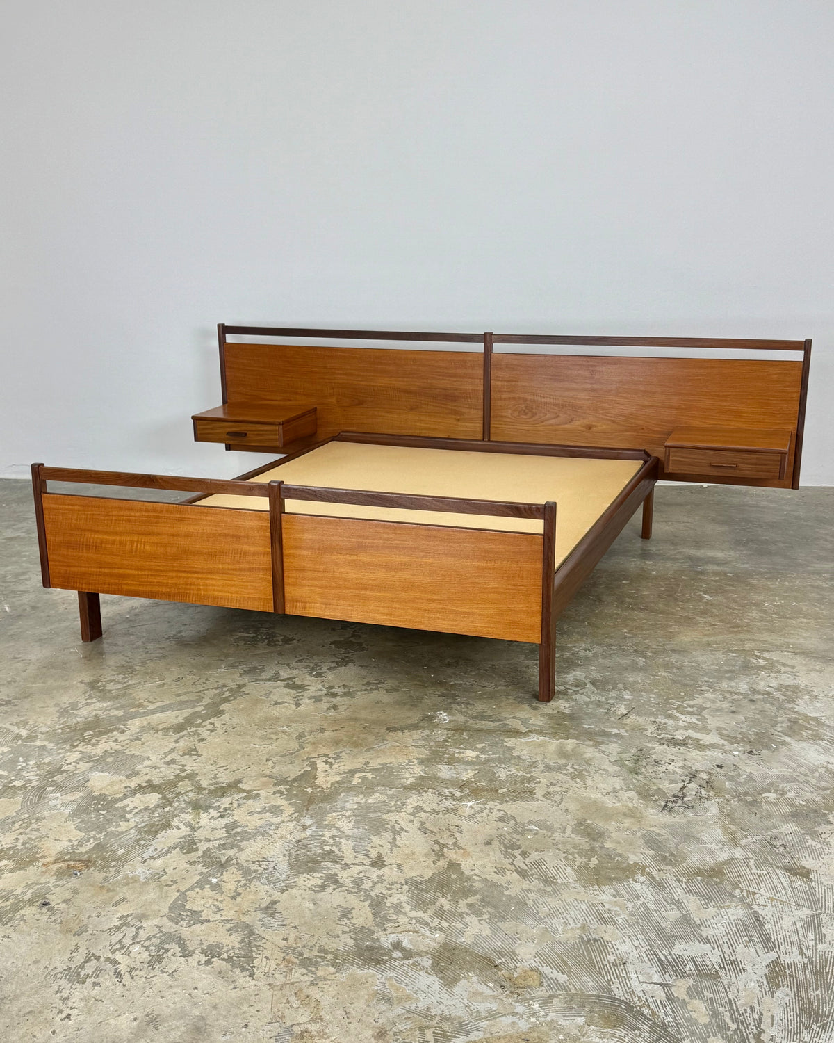 MID-CENTURY DOUBLE HEADBAORD WITH ATTACHED PEDESTALS & BASE