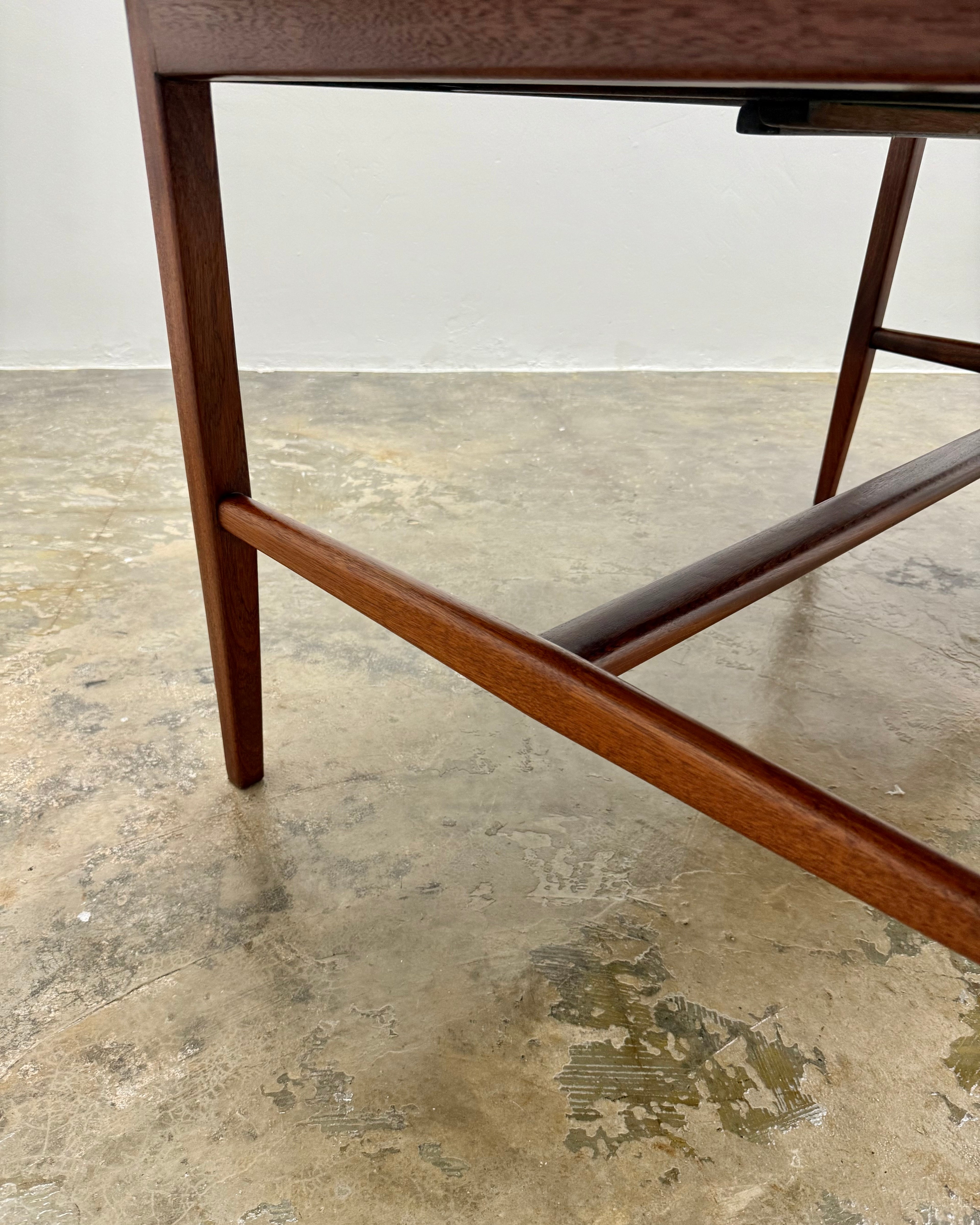 DS VORSTER DINING SET