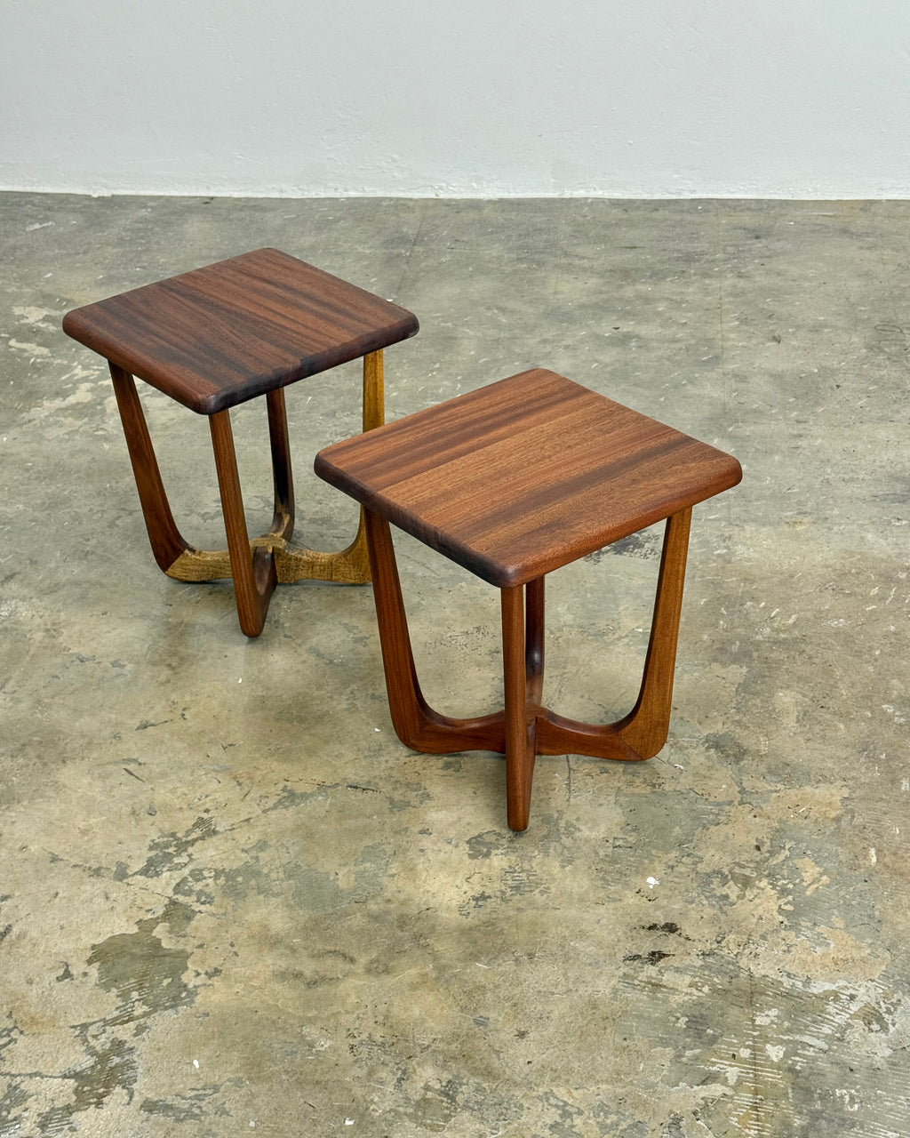 MID-CENTURY PAIR OF SIDE TABLES
