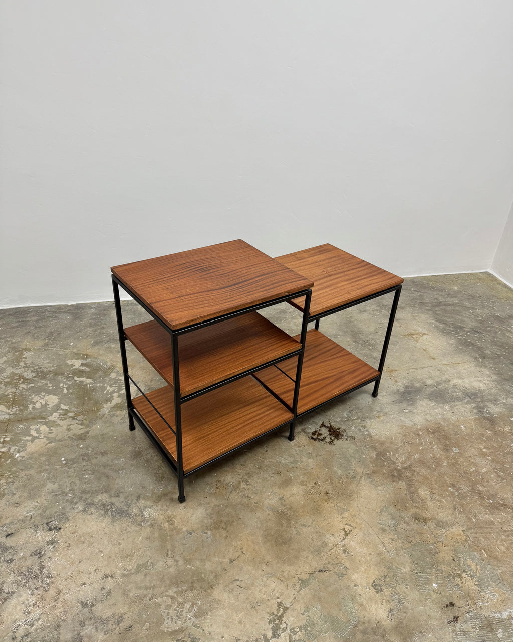 RETRO MULTI-TIERED DISPLAY STAND