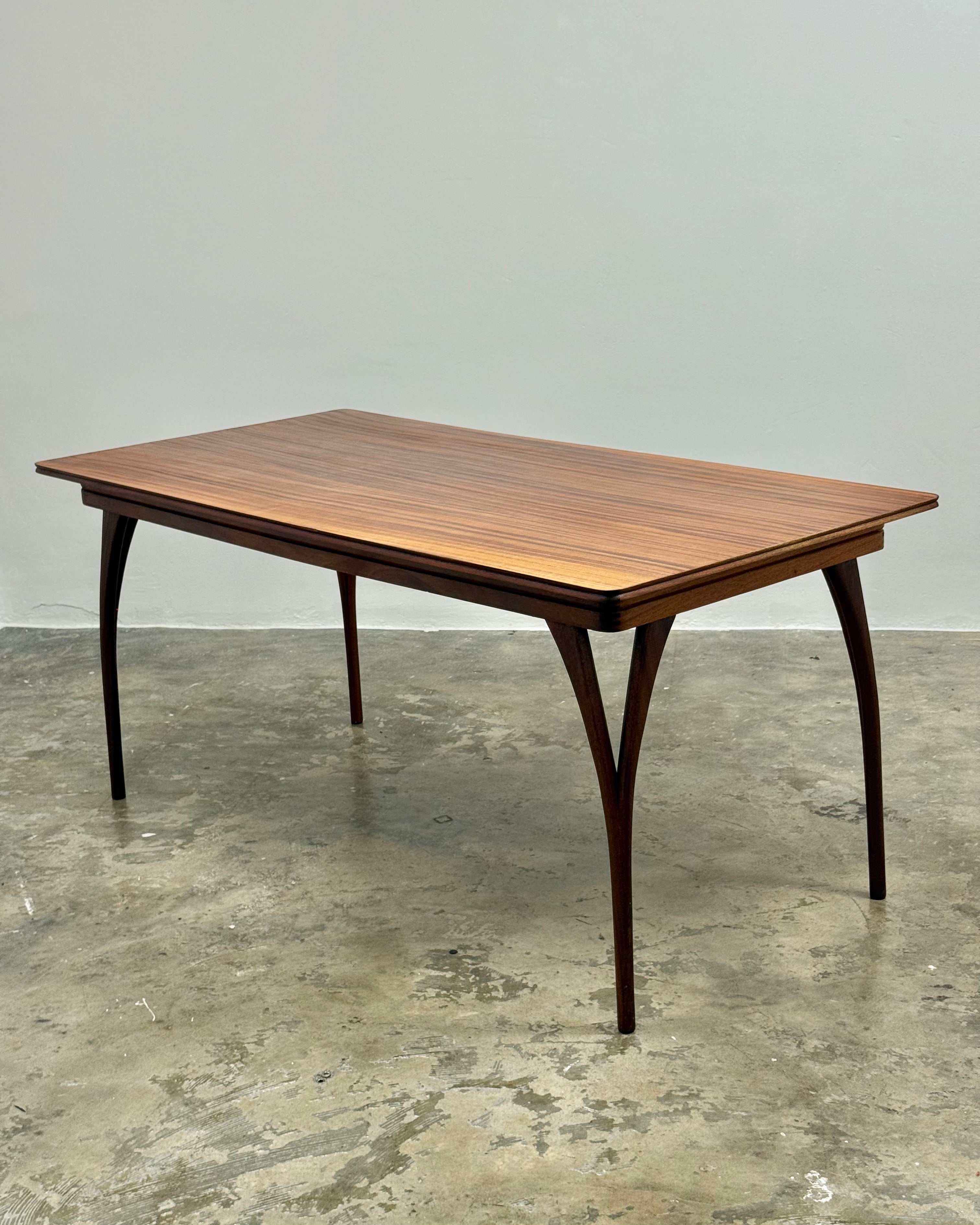 MID-CENTURY DINING TABLE BY DS VORSTER