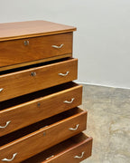 MID-CENTURY CHEST OF DRAWERS