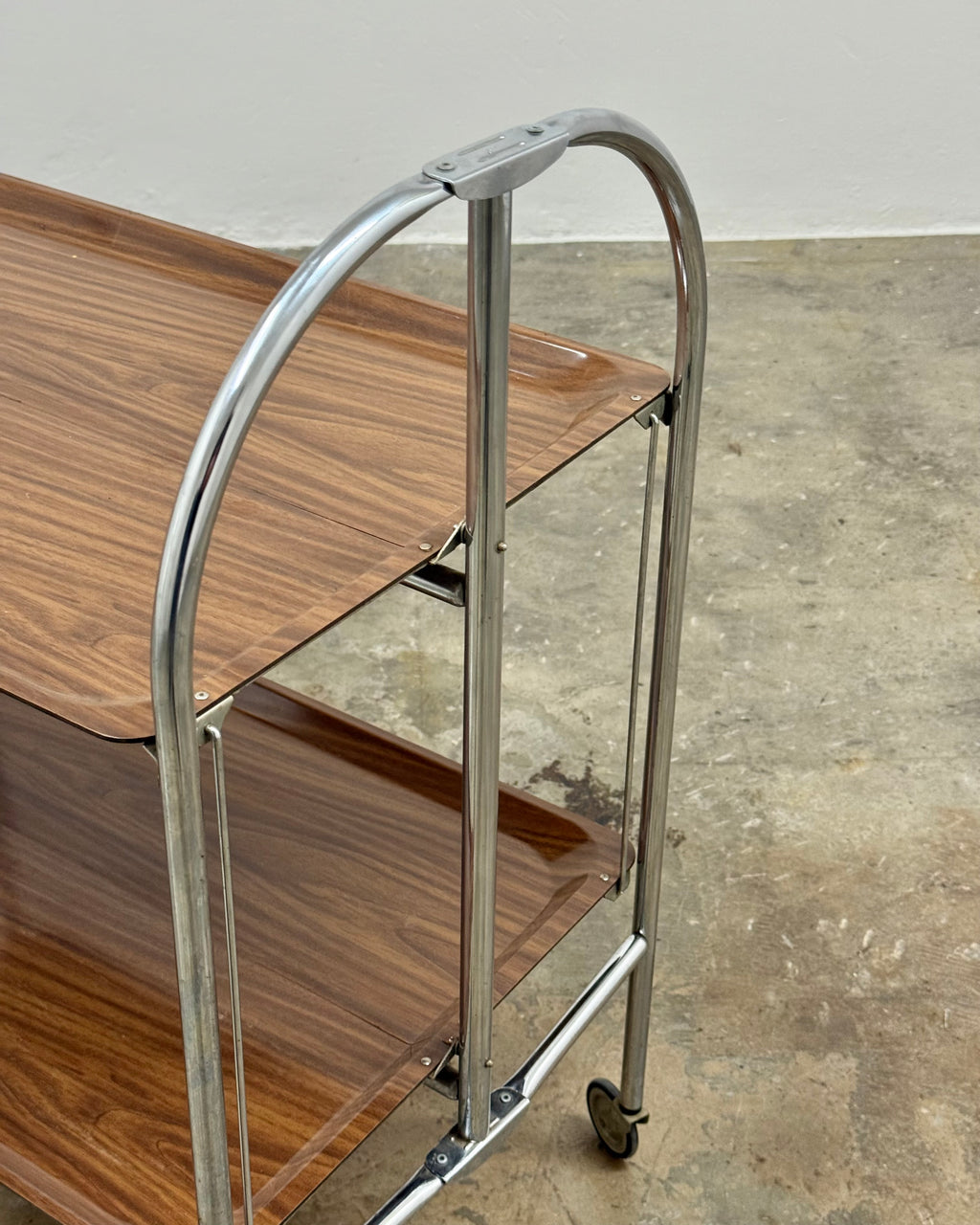 RETRO FOLDING DRINKS TROLLEY