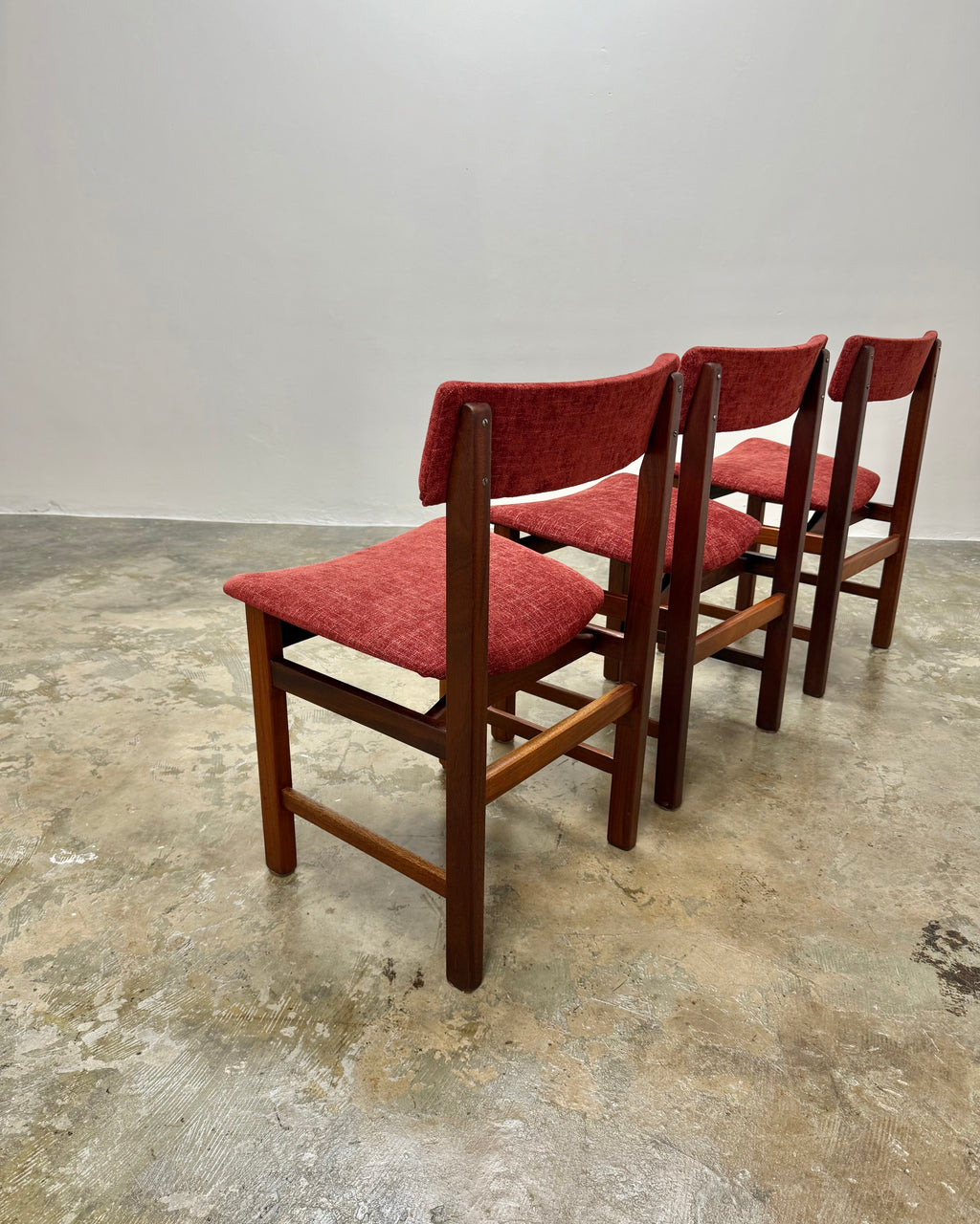 6 x MID-CENTURY DINING CHAIRS