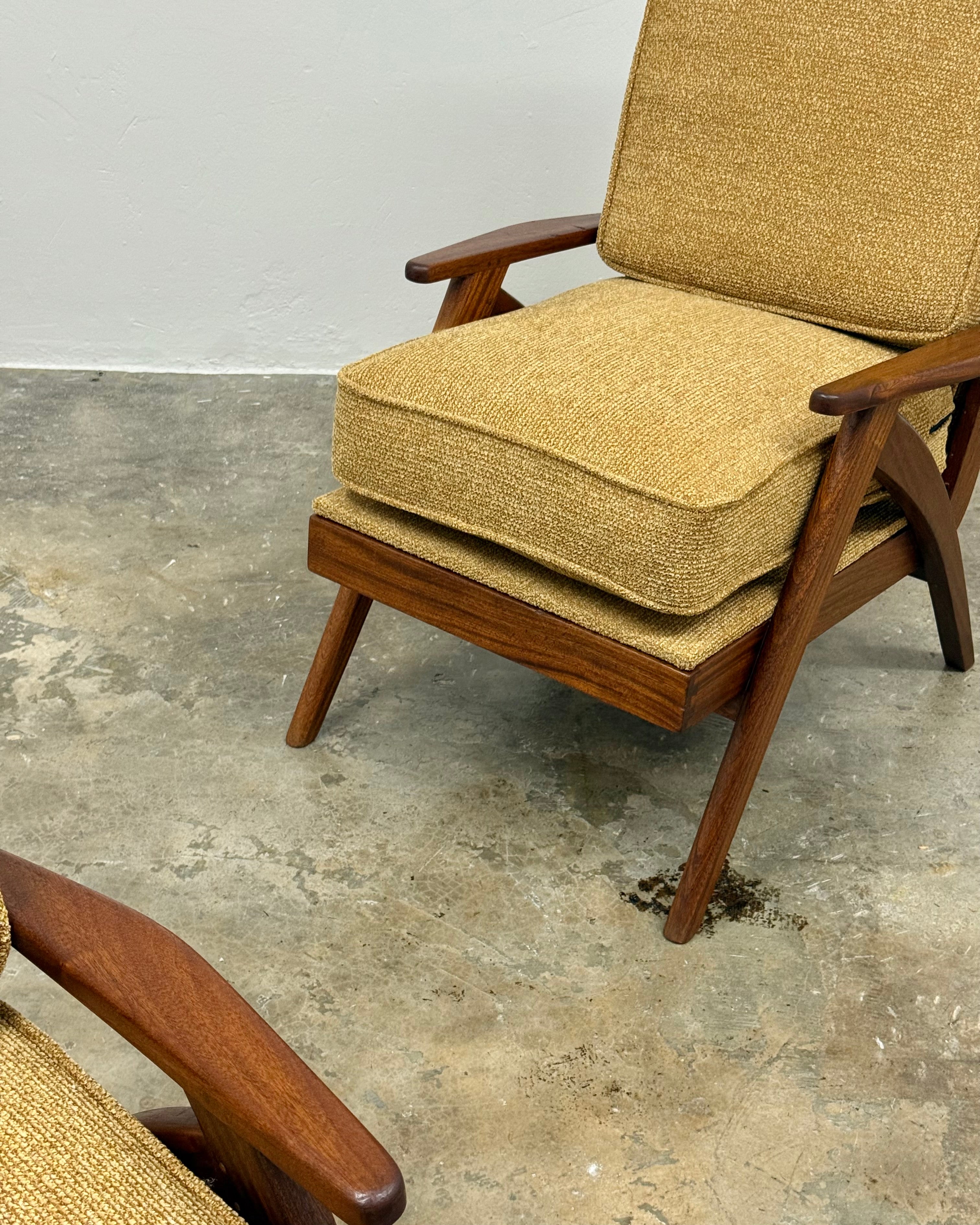 PAIR OF MID-CENTURY ARMCHAIRS