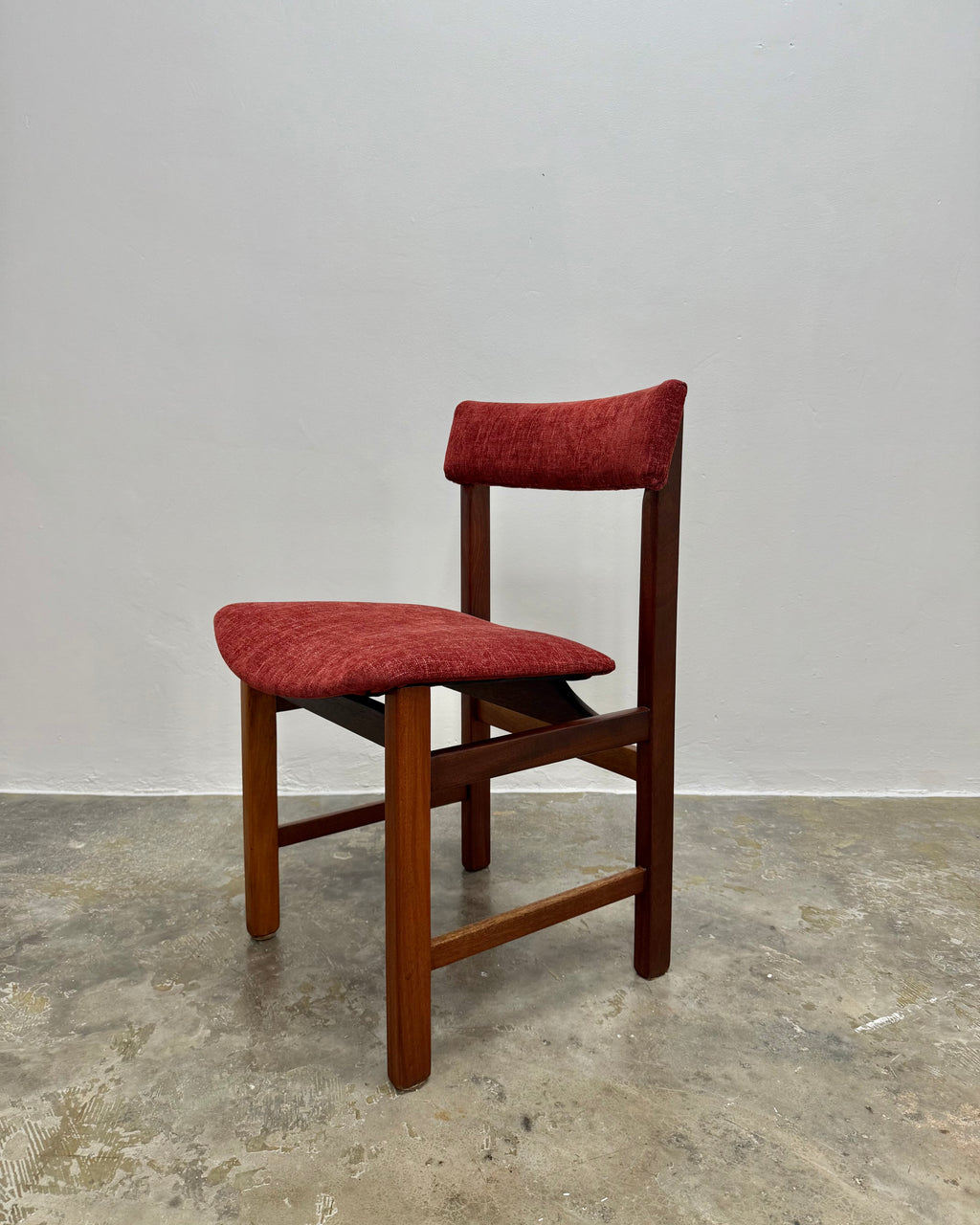 6 x MID-CENTURY DINING CHAIRS