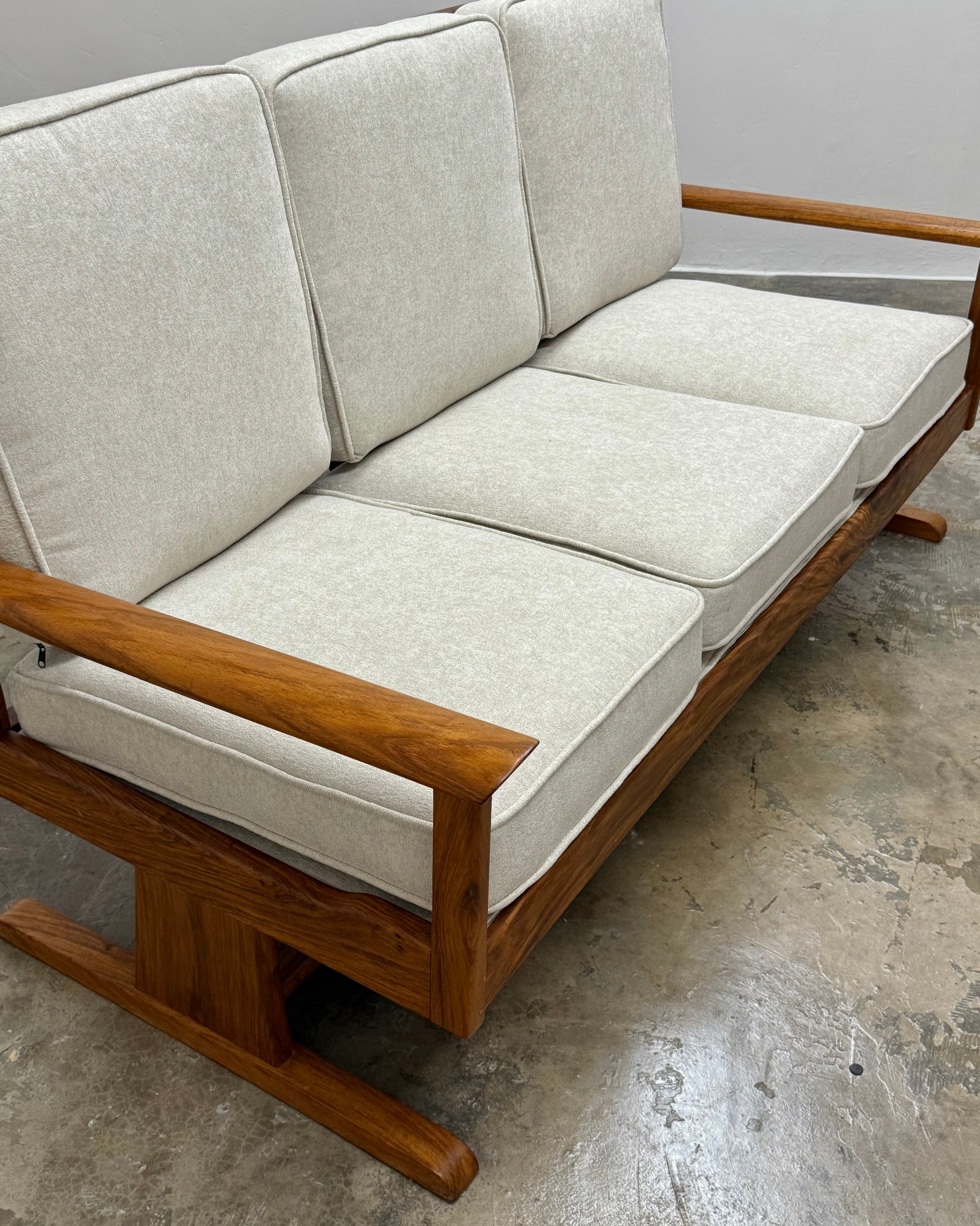 3 SEATER MID-CENTURY SOFA IN KIAAT