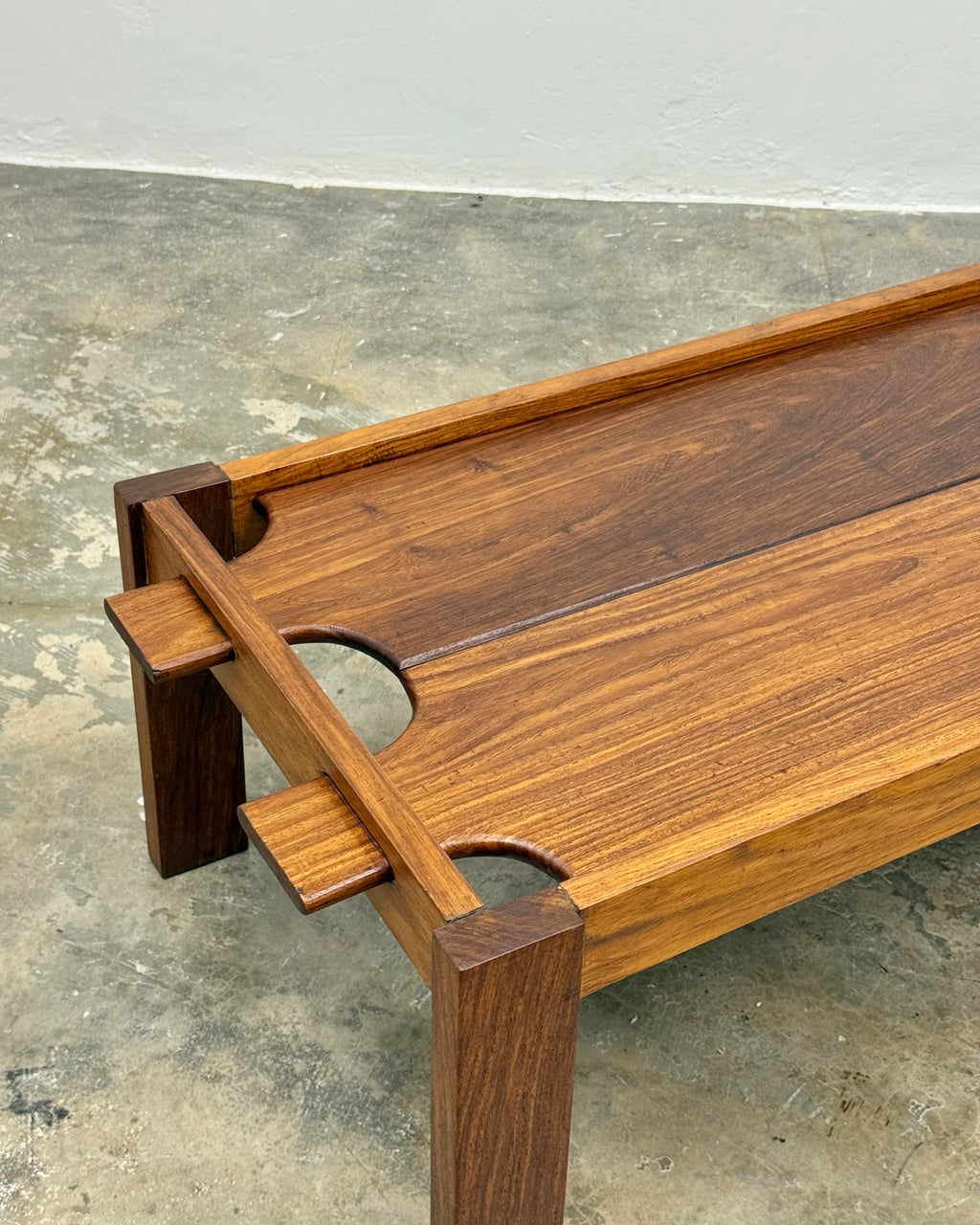 XL MID-CENTURY COFFEE TABLE IN TEAK