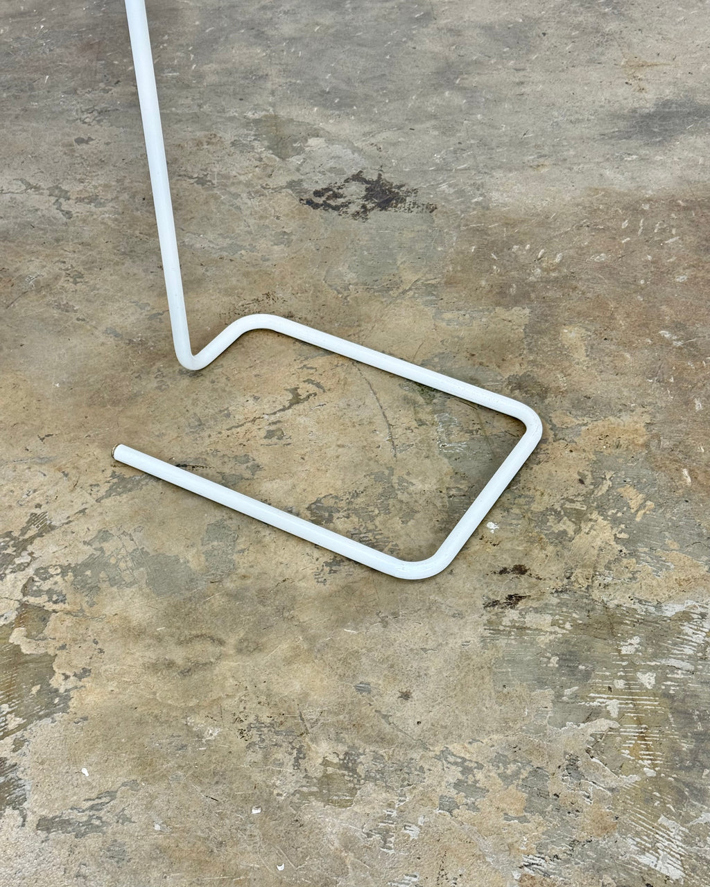 RETRO DUMB TUBULAR VALET