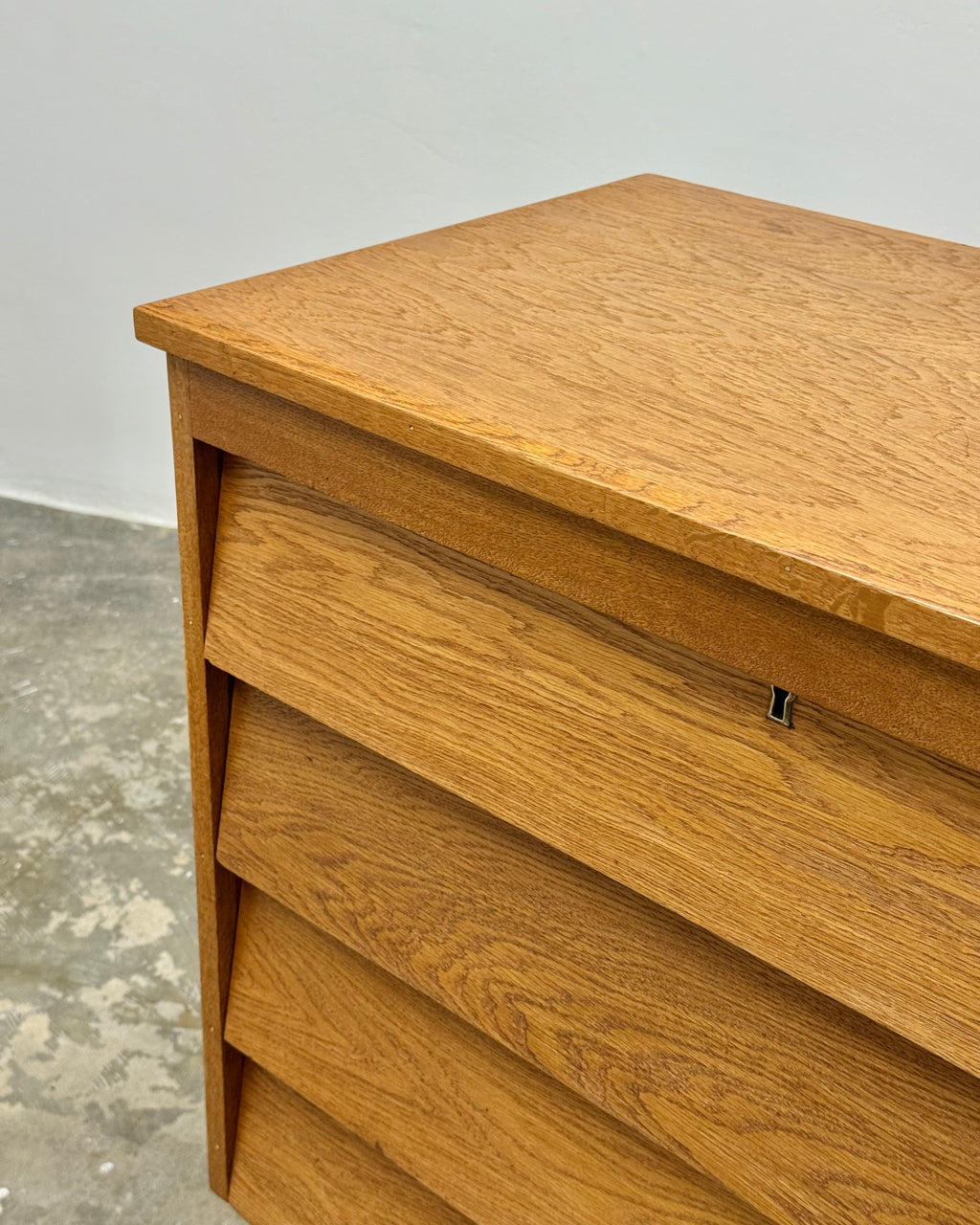 RETRO OAK CHEST OF DRAWERS