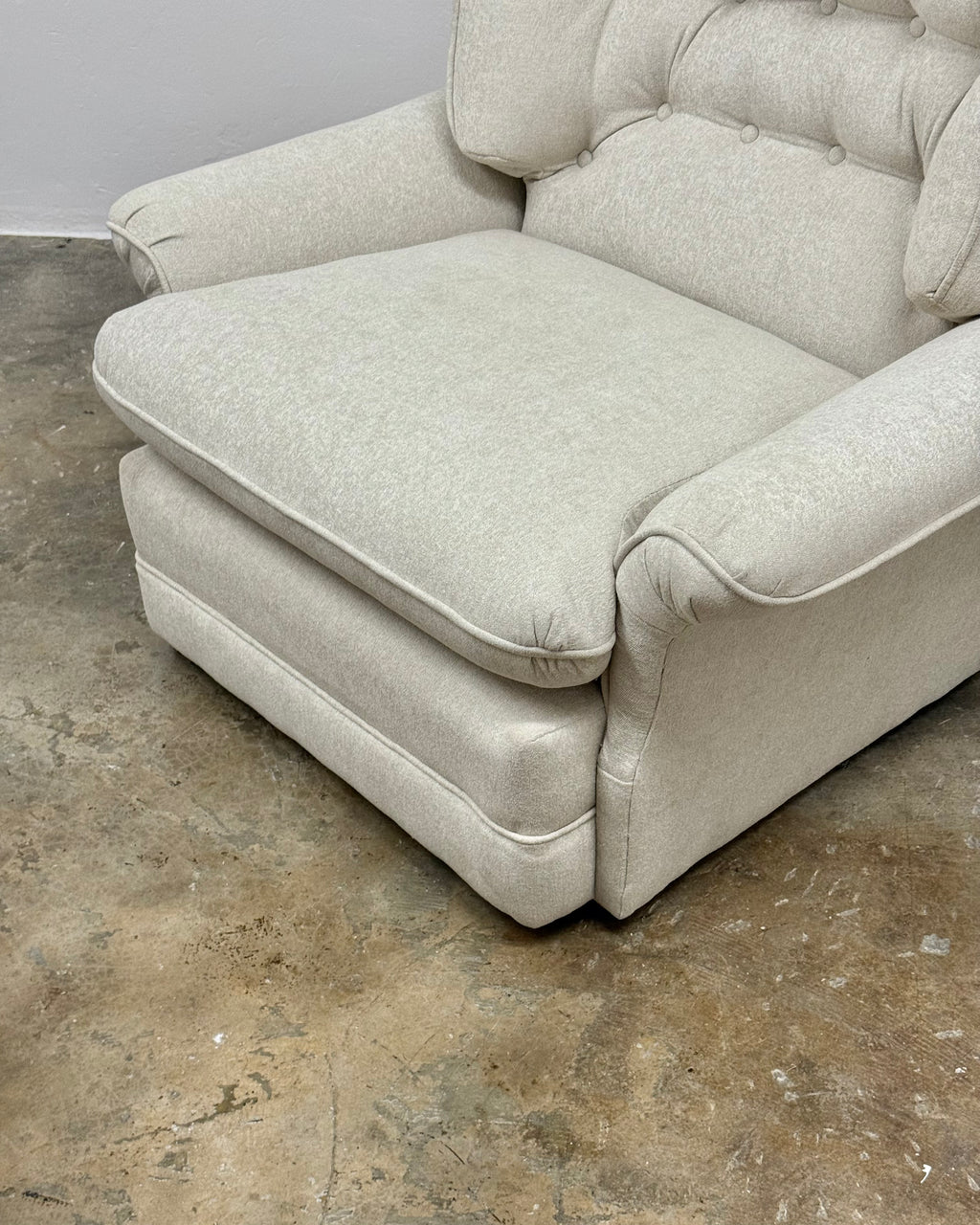 1960s SINGLE-SEATER SOFA