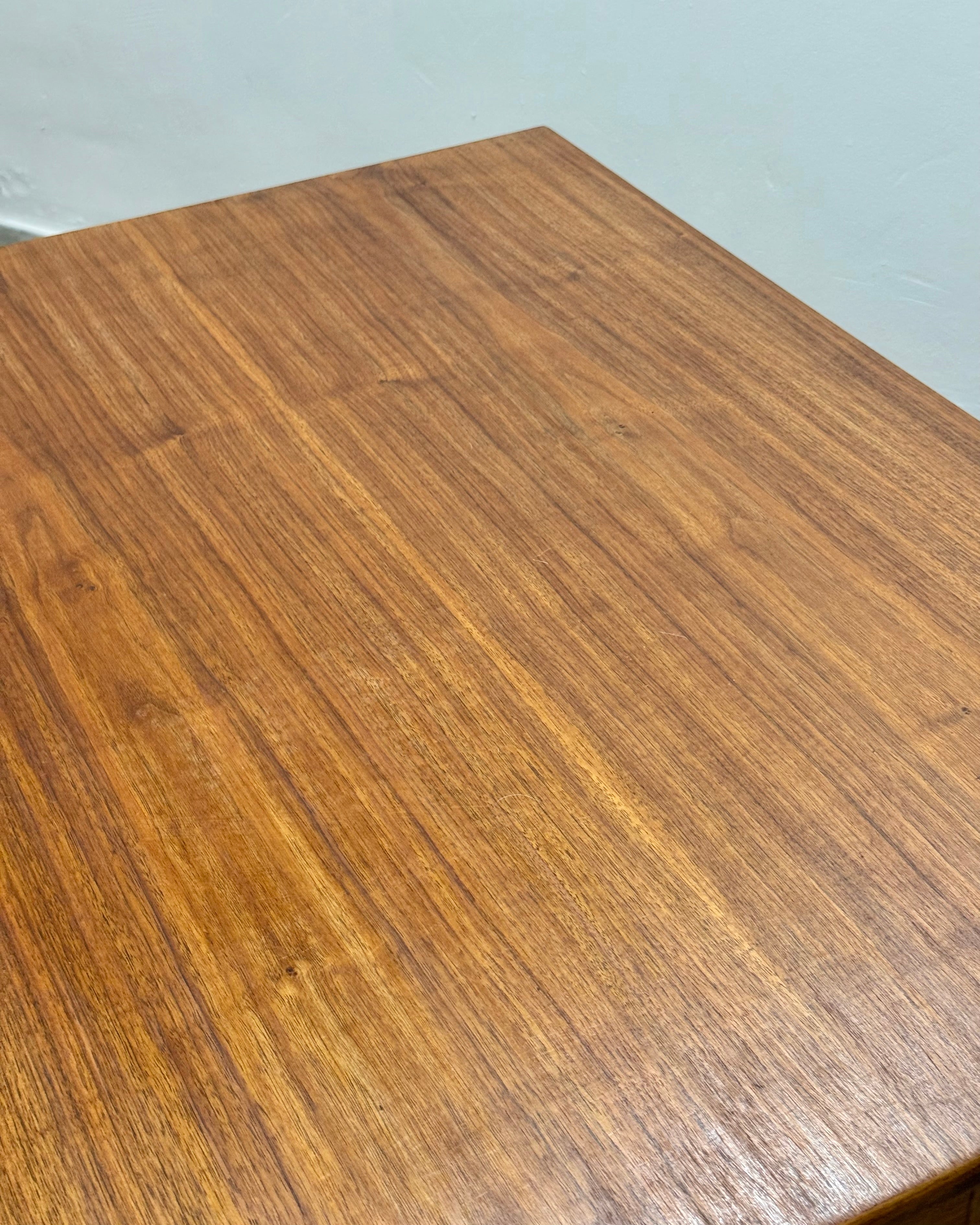 MID-CENTURY 8 SEATER DINING SET BY TORRENTE