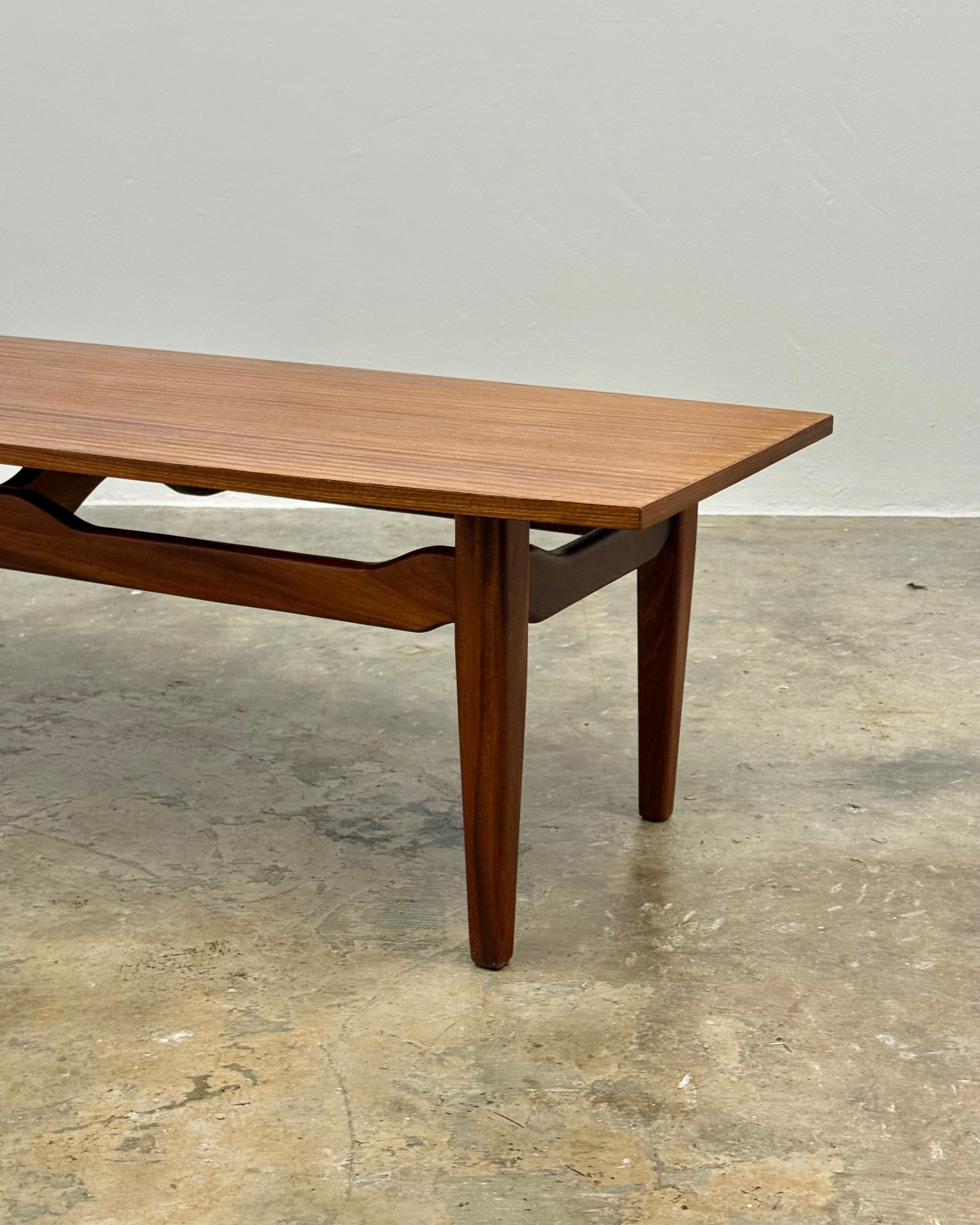 MID-CENTURY COFFEE TABLE