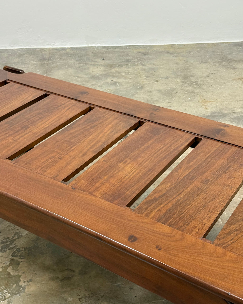 SOLID IMBUIA COFFEE TABLE