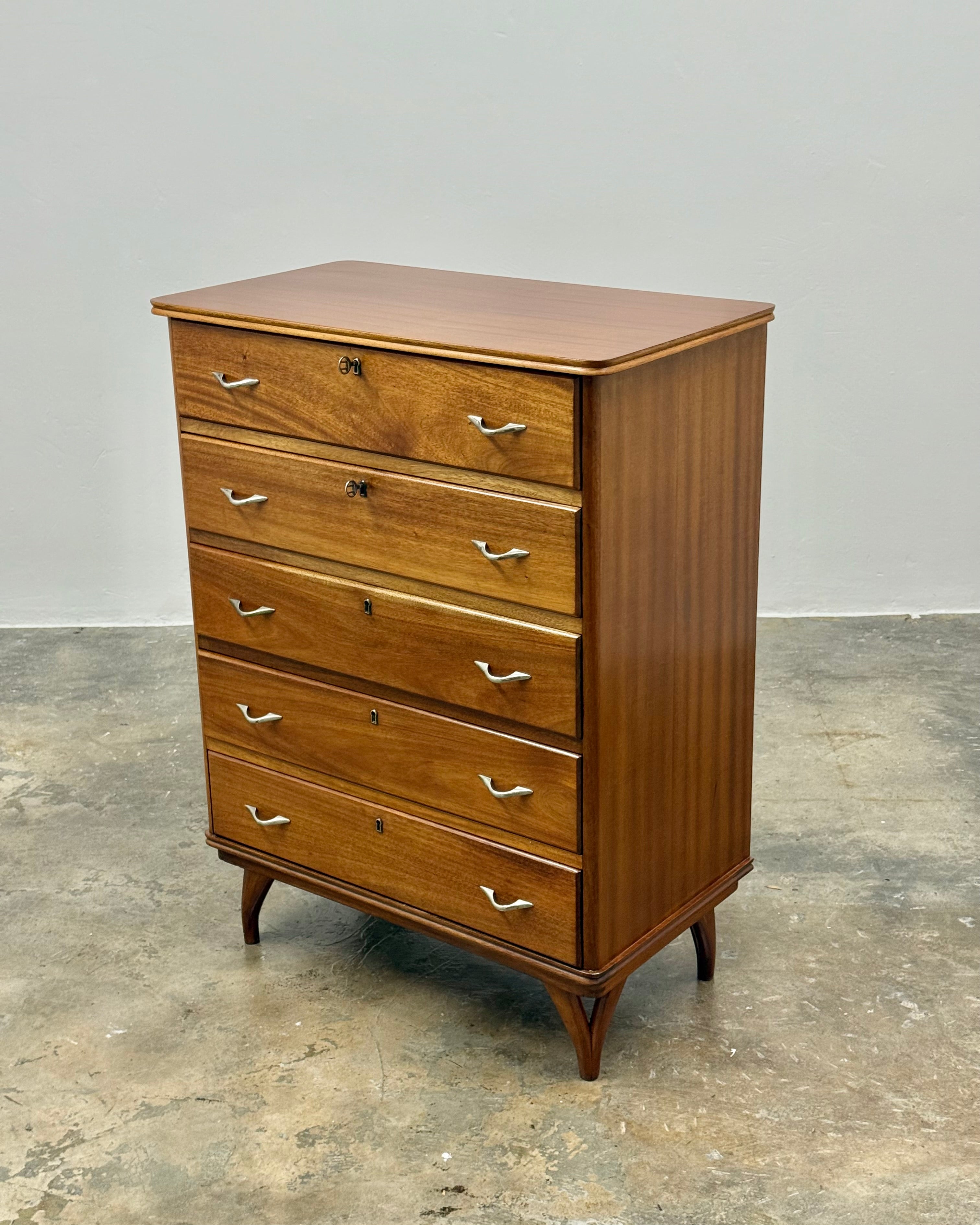 MID-CENTURY CHEST OF DRAWERS