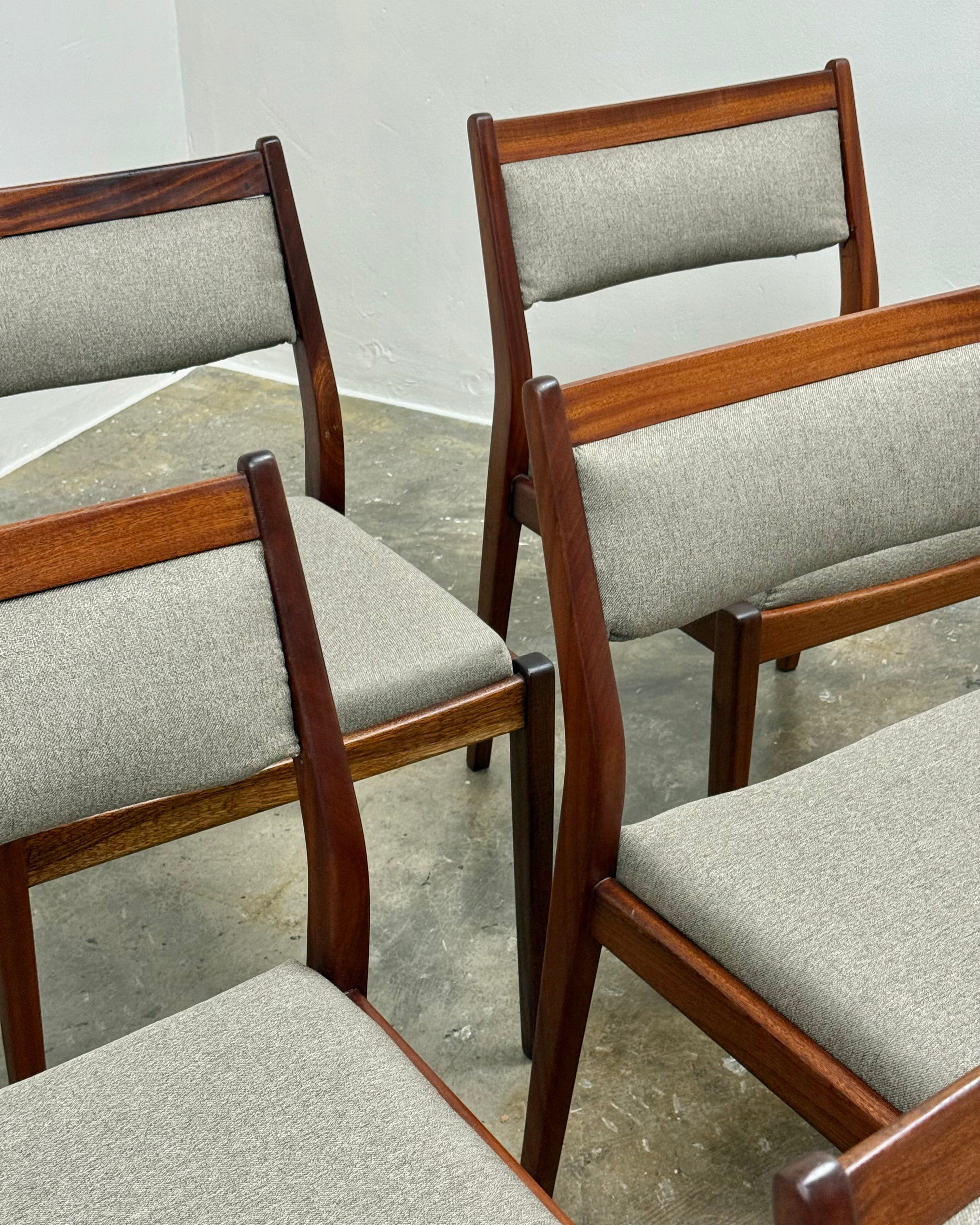 6 X MID-CENTURY DINING CHAIRS BY DS VORSTER